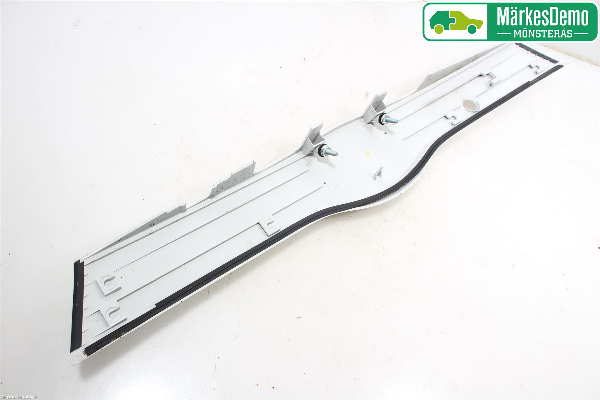 Toyota VERSO-S 11-16 List Bak-Baklucka