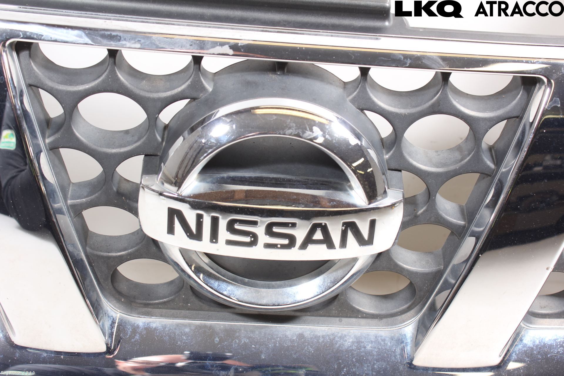 Nissan NAVARA 05-16 Grill Komp