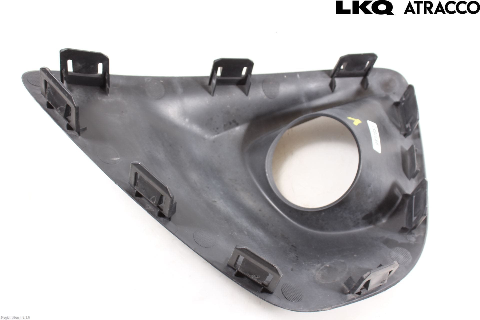 Opel VIVARO 15-19 Dimljussarg Fram