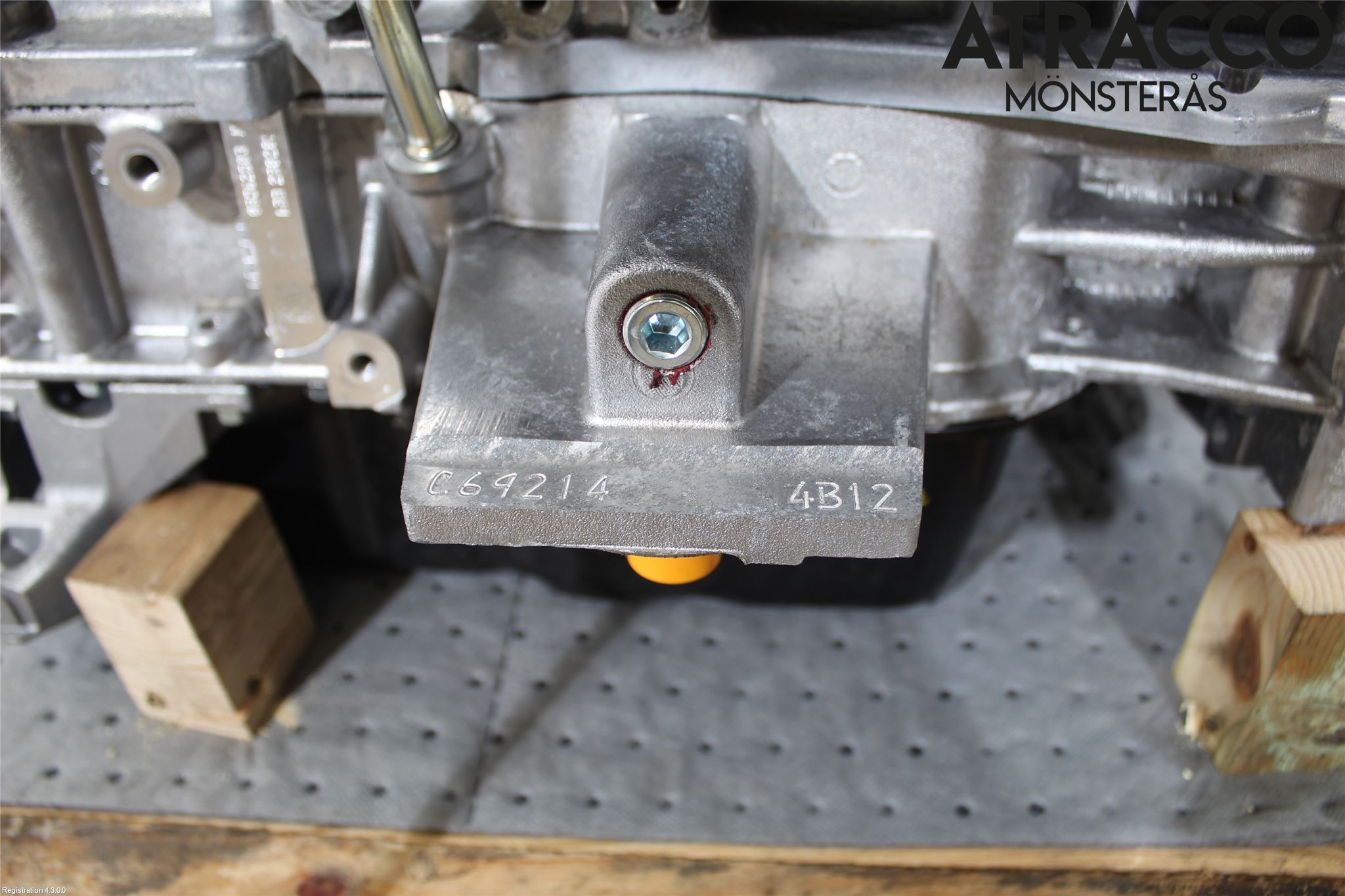 Mitsubishi ECLIPS CROSS Motor Bensin