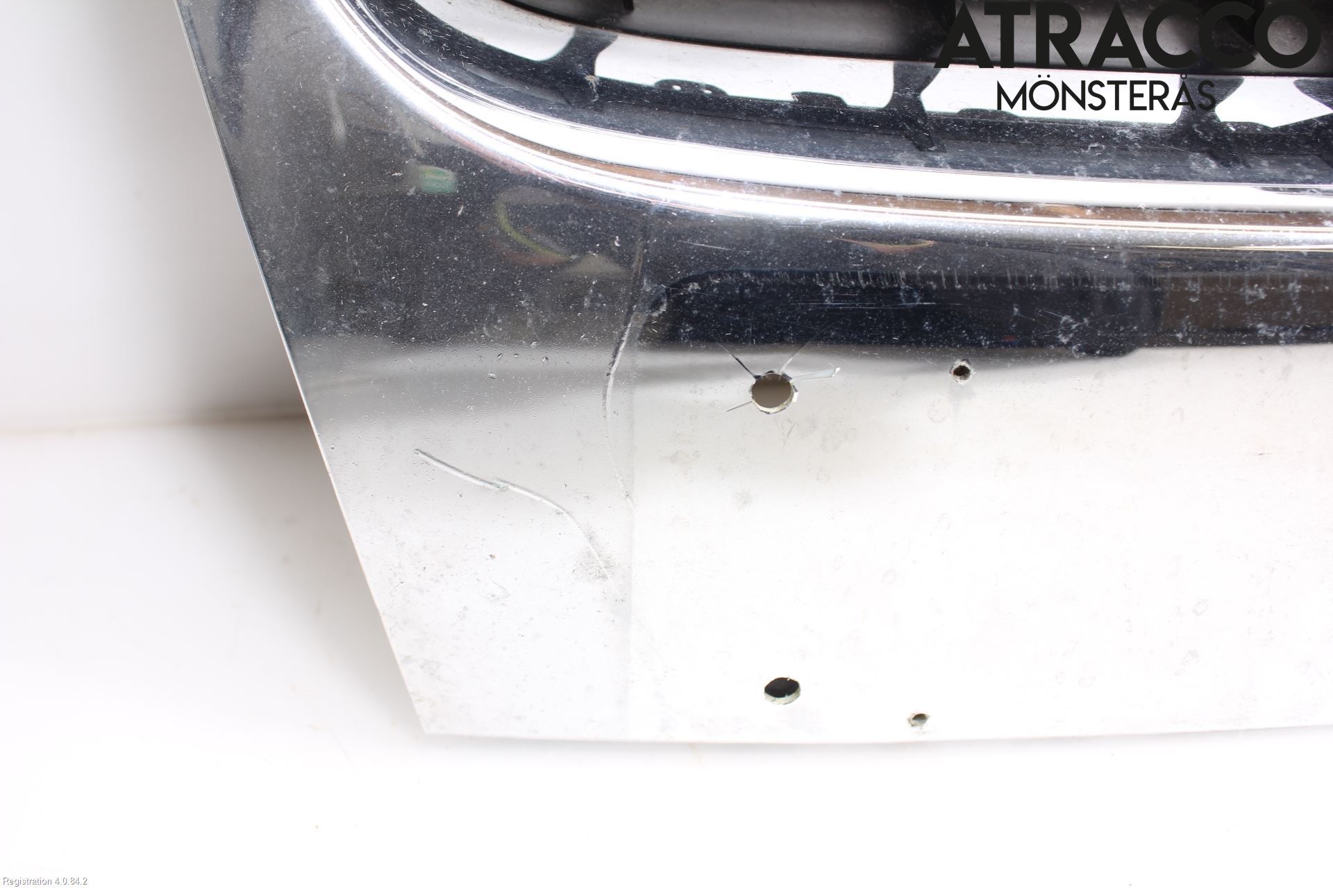 Volkswagen VW GOLF V 04-09 Grill Komp