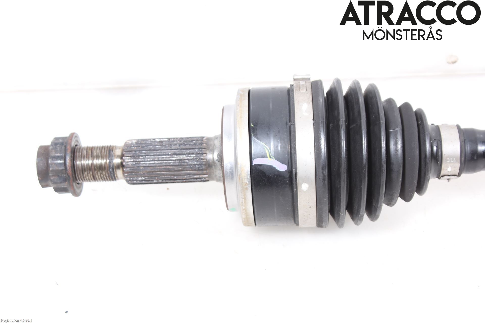 Toyota C-HR 16-23 Drivaxel Fram Vänster
