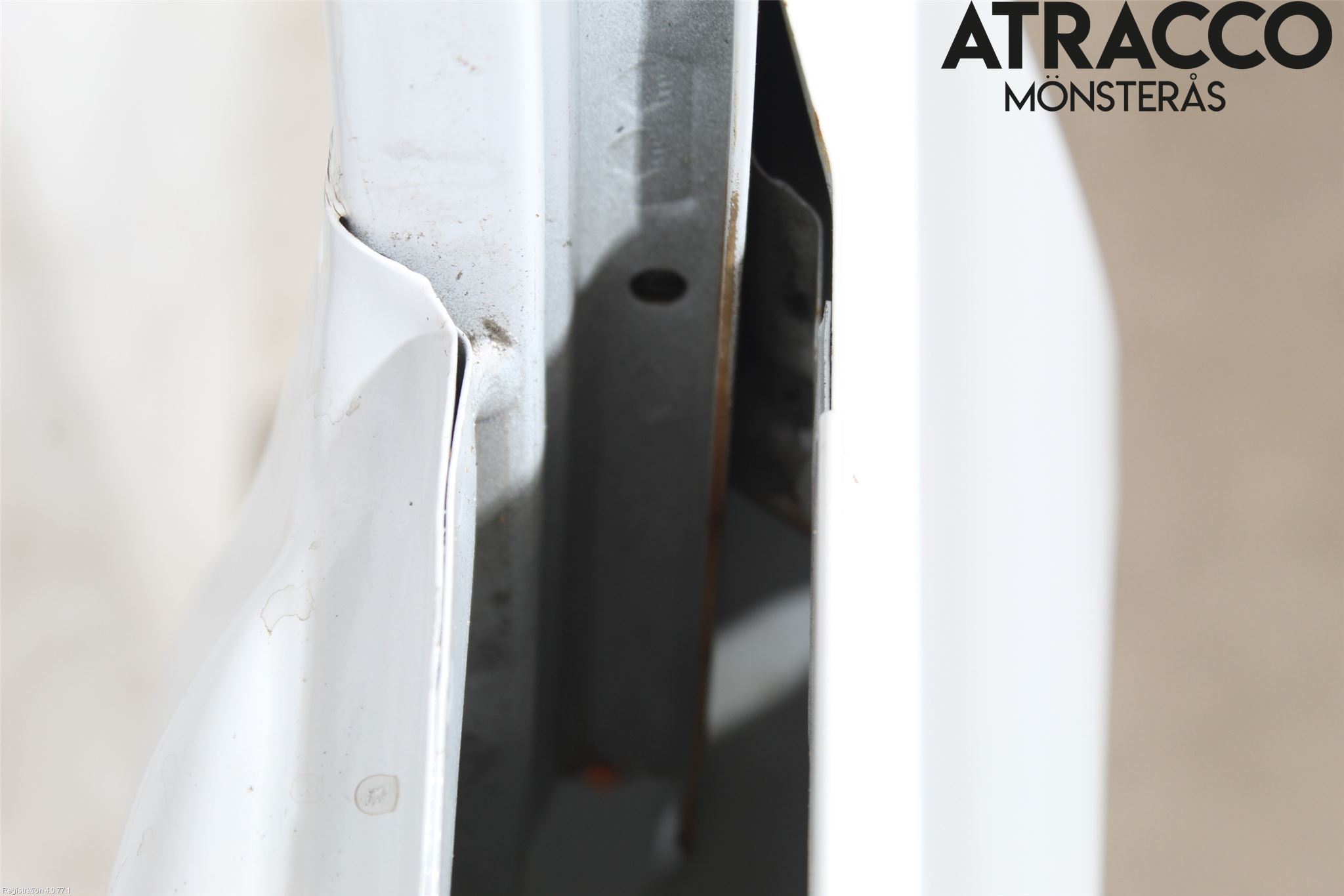 Hyundai i40 08-15 Dörr Fram Vänster