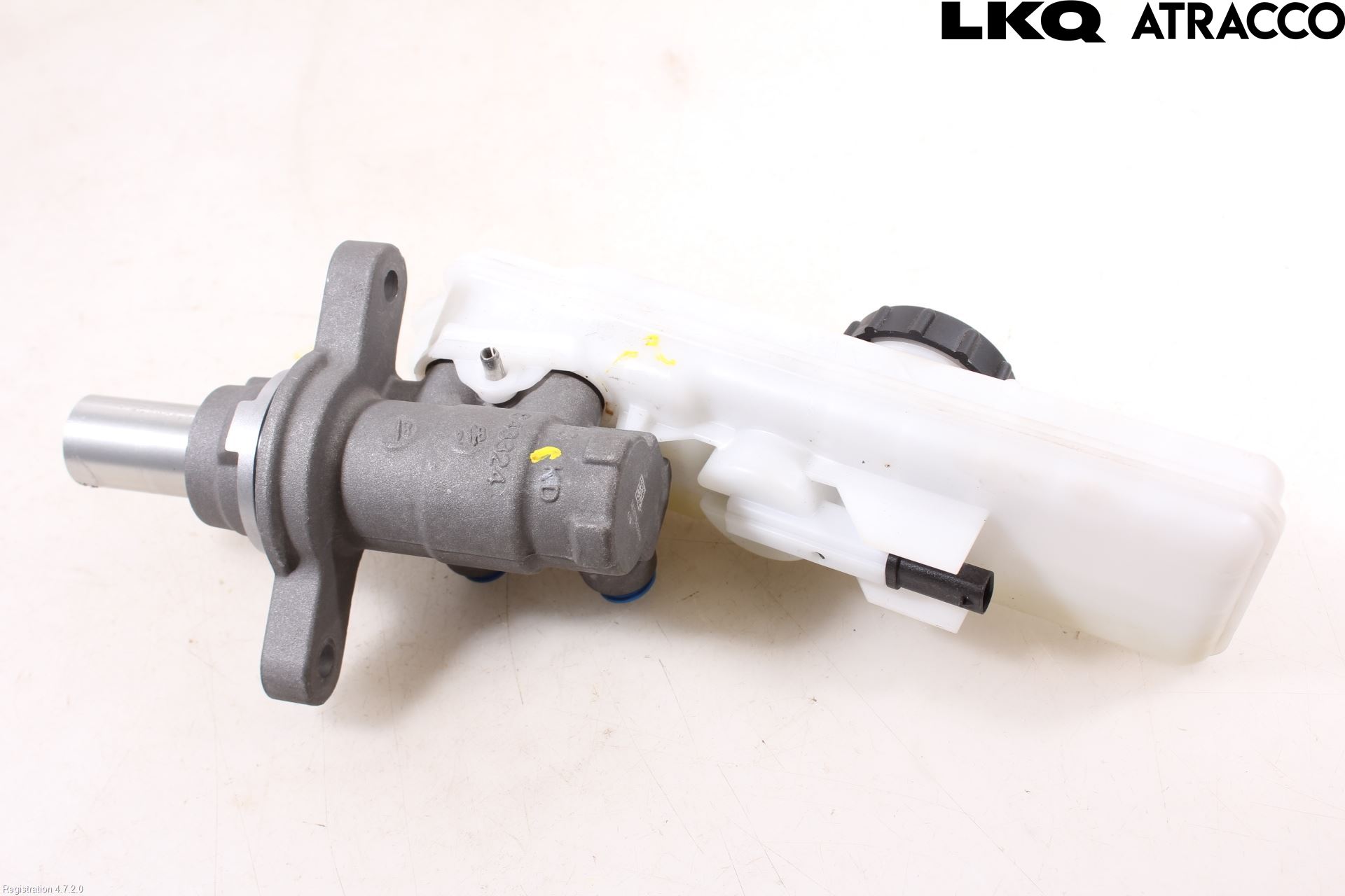 Tesla MODEL 3 17- Broms Huvudcylinder