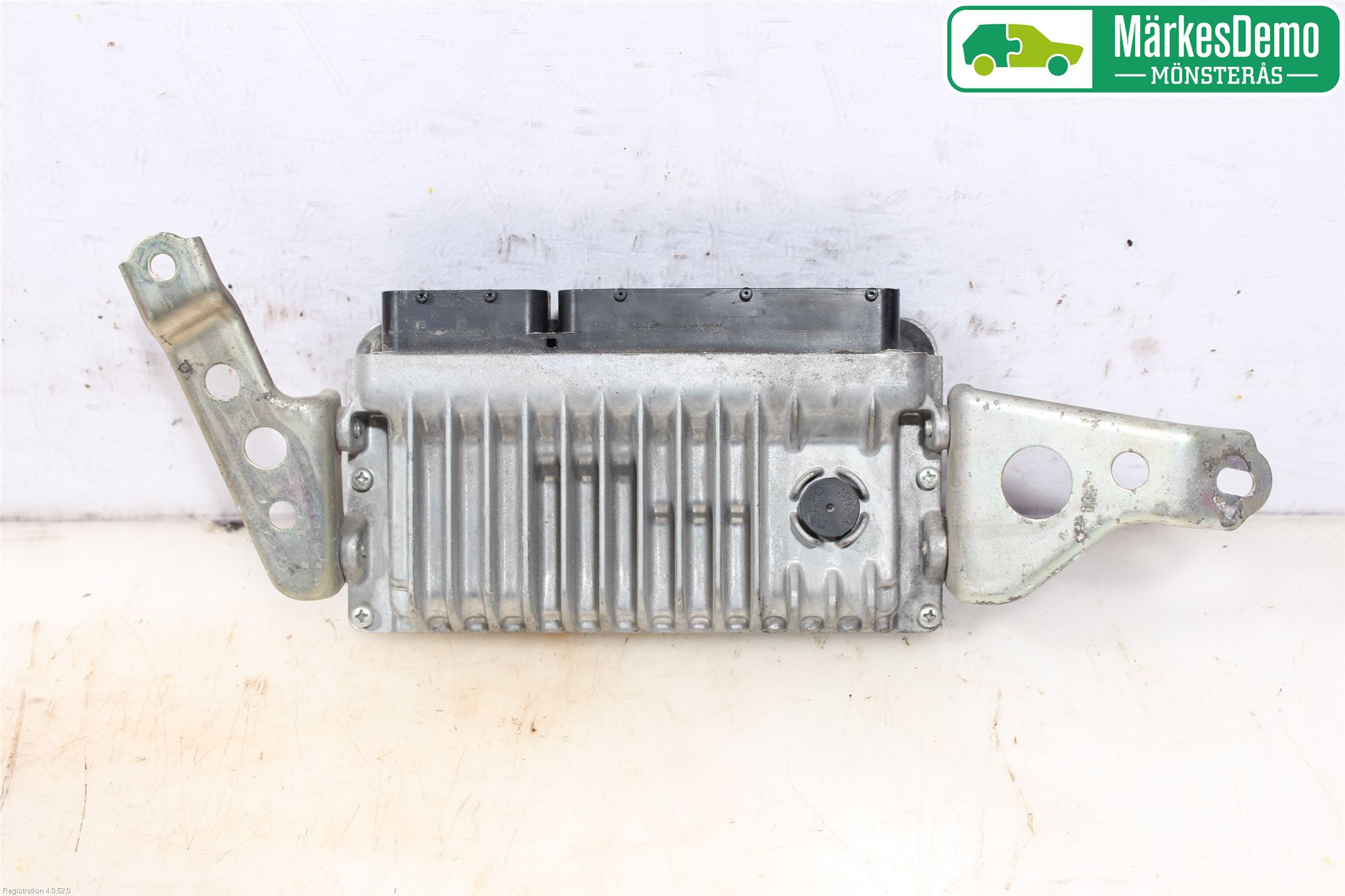 Toyota YARIS XP130 12-14 Styrenhet Insprut Bensin