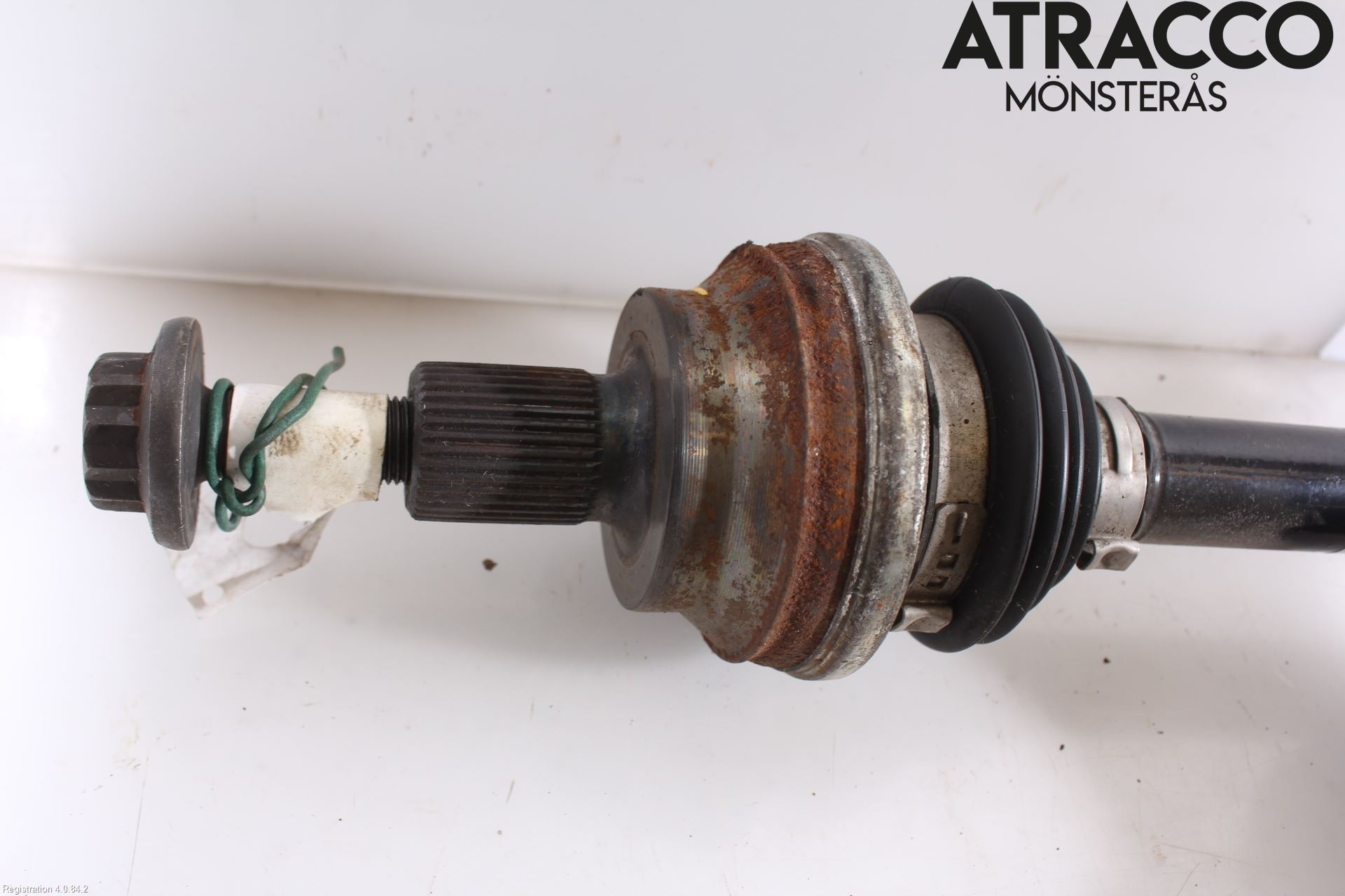 Volkswagen VW TIGUAN 07-16 Drivaxel Bak Höger