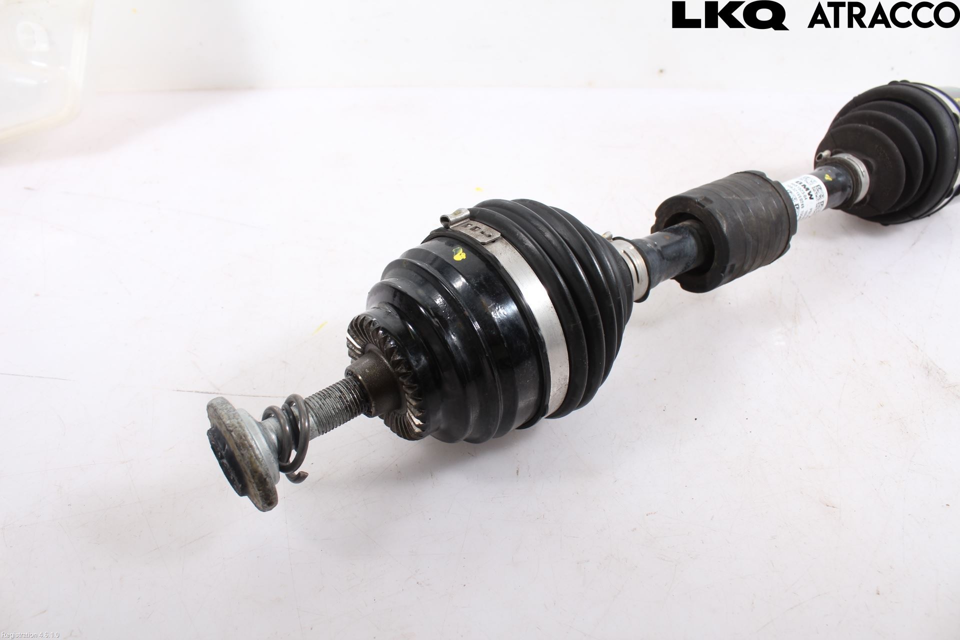 BMW 1 F40 19- Drivaxel Fram Vänster
