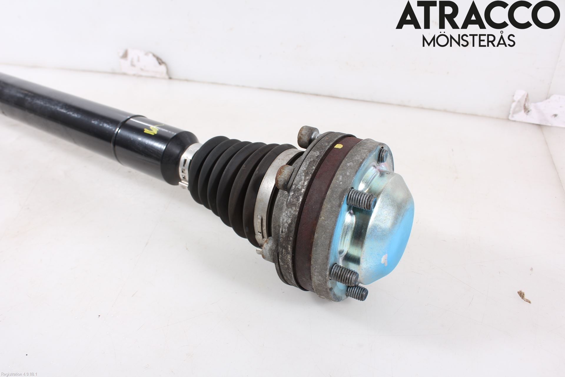 Volkswagen VW GOLF VI 09-13 Drivaxel Fram Höger