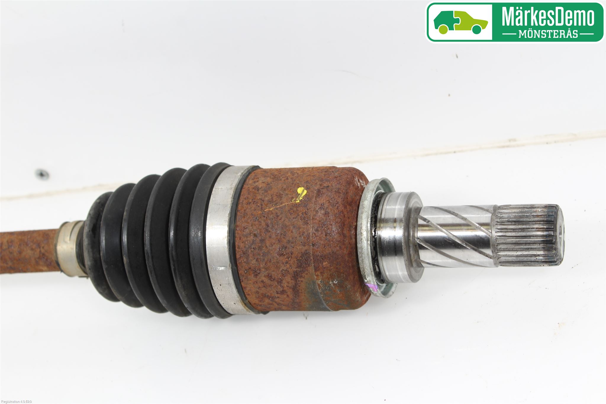 Renault CLIO III  09-12 Drivaxel Fram Vänster