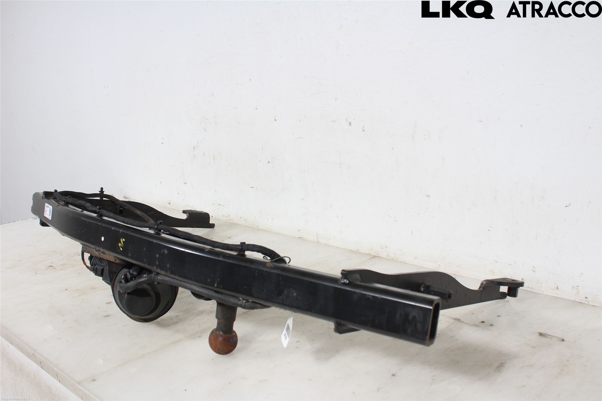Audi A6 F2/C8 19- Dragkrok