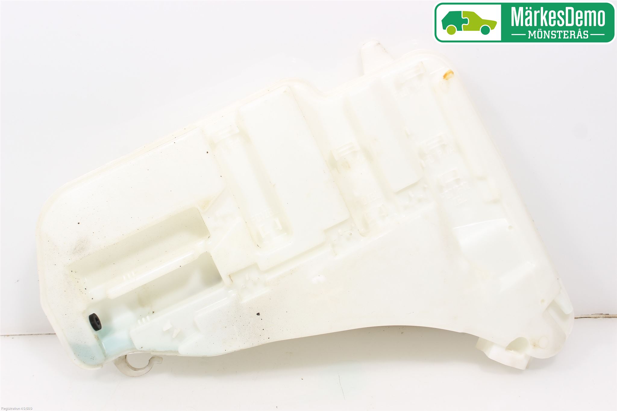 BMW 5 F10/F11/F18 09-17 Spolartank Vindruta-Strål