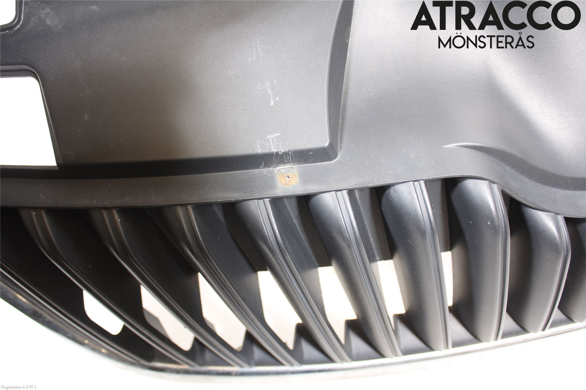 Skoda FABIA 07-14 Grill Komp