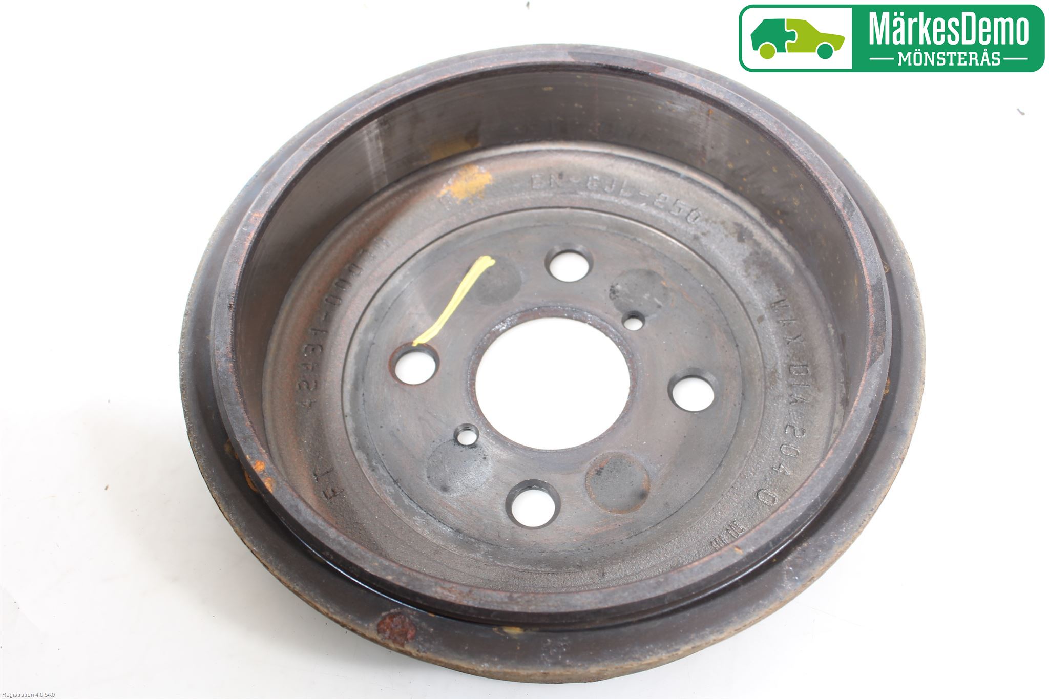 Toyota YARIS XP130 12-14 Bromstrumma Bak