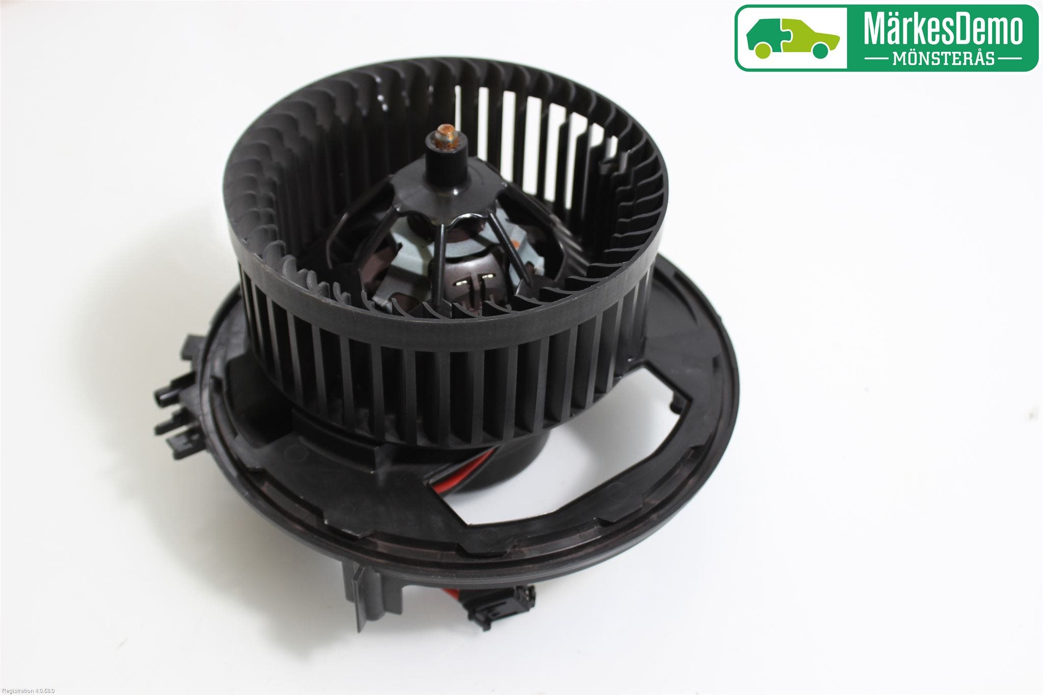 Volkswagen VW PASSAT 15-19 Värmefläkt