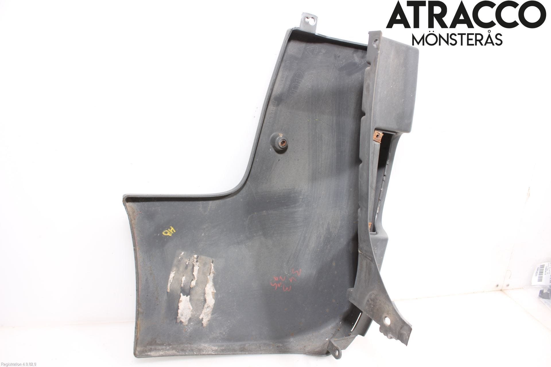 Opel VIVARO 01-14 Stötfångardel Bak Hö