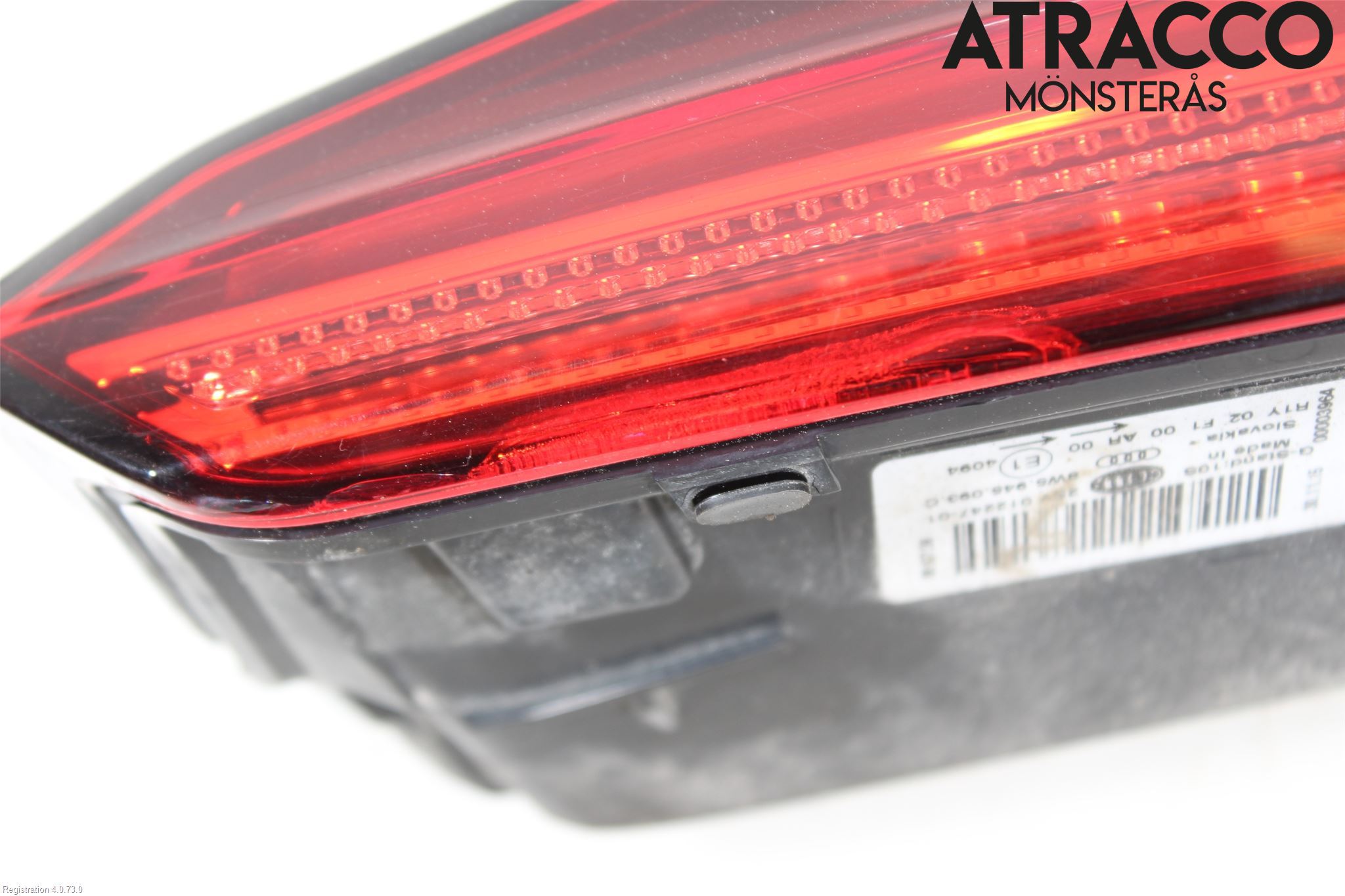 Audi A4/S4 B9 16-19 Bakljus Lucka Vä