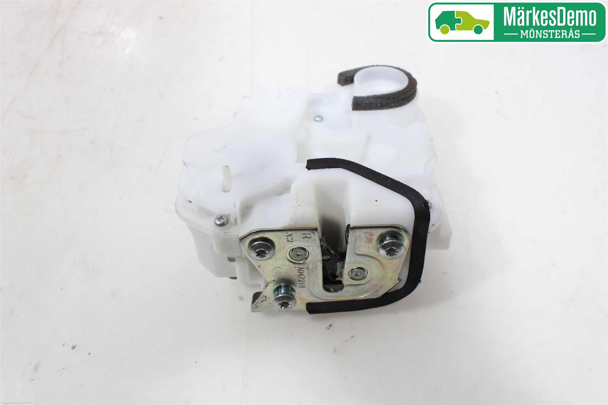 Mitsubishi OUTLANDER 13-21 Låskista-Dörrlås