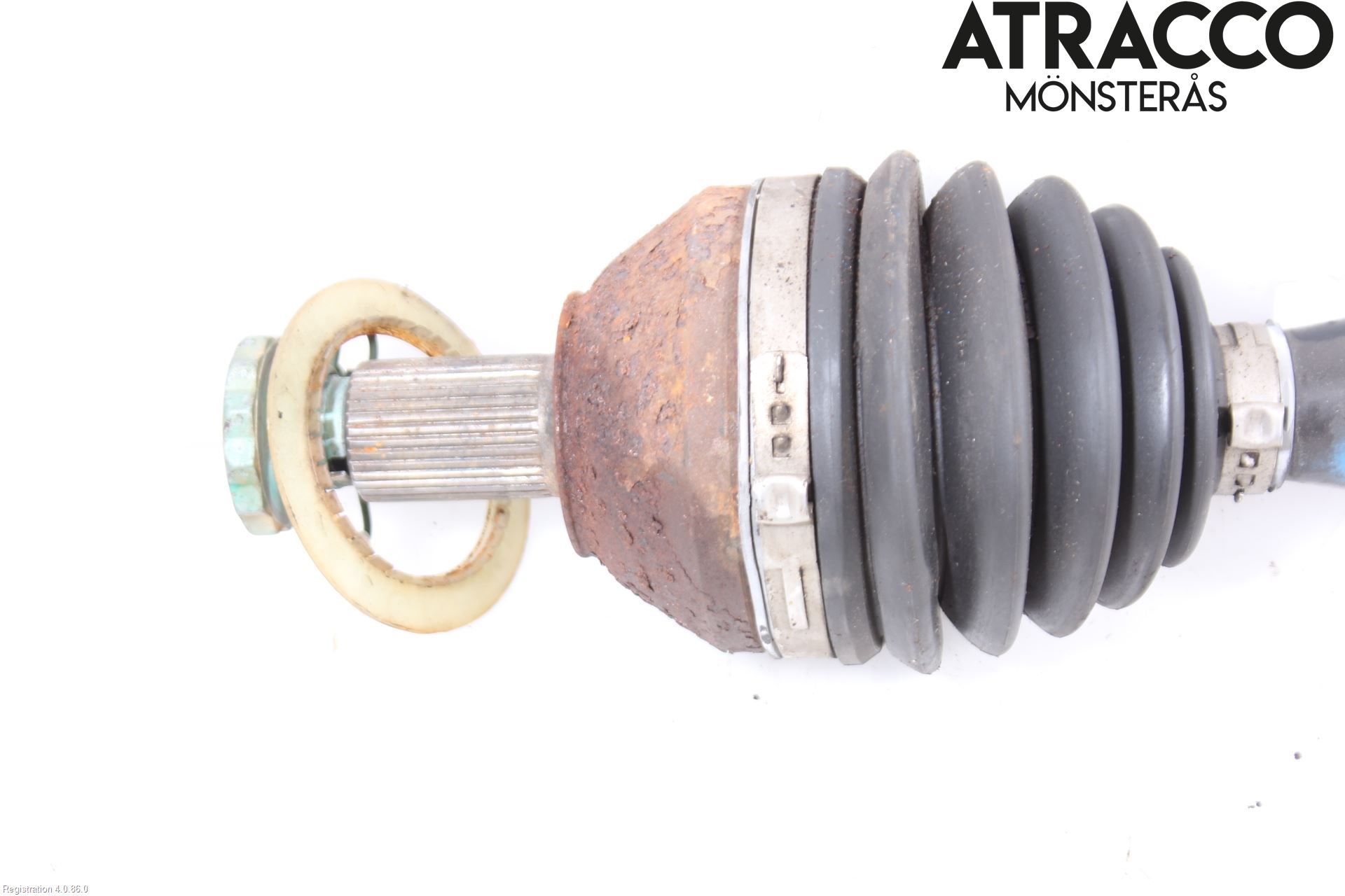 Volkswagen VW POLO 10-17 Drivaxel Fram Höger