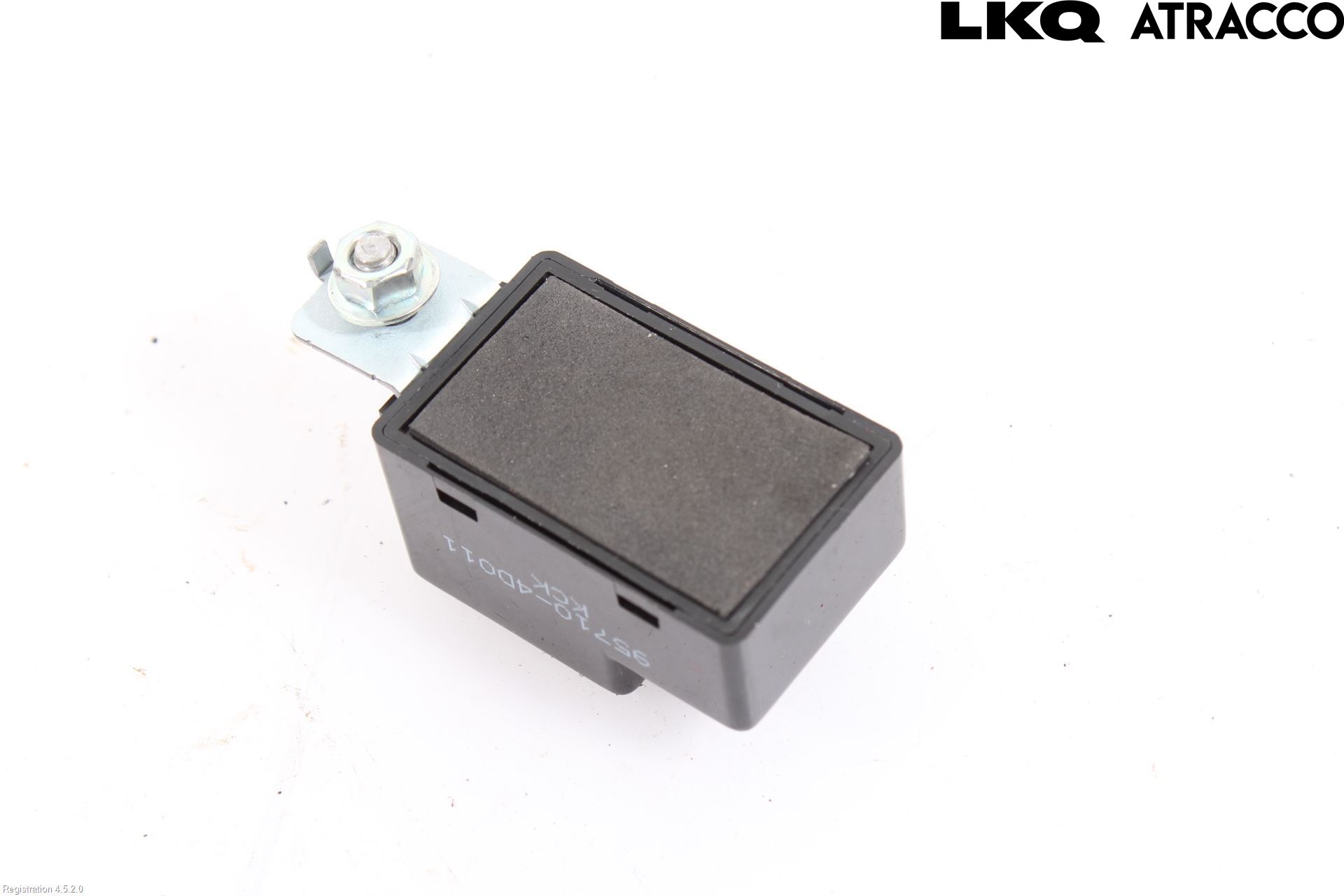 Hyundai i40 16-18 Parkeringshjälp Backsensor