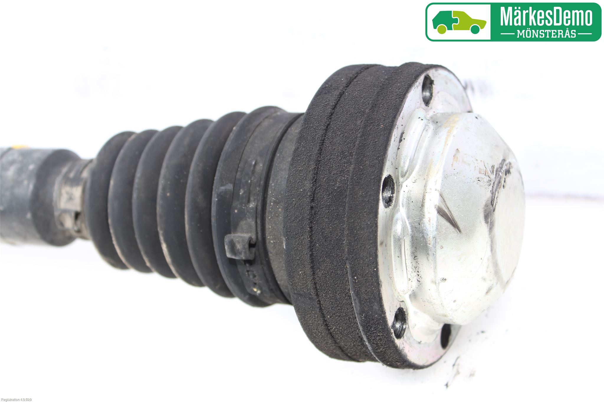 Volkswagen VW PASSAT 11-14 Drivaxel Fram Höger