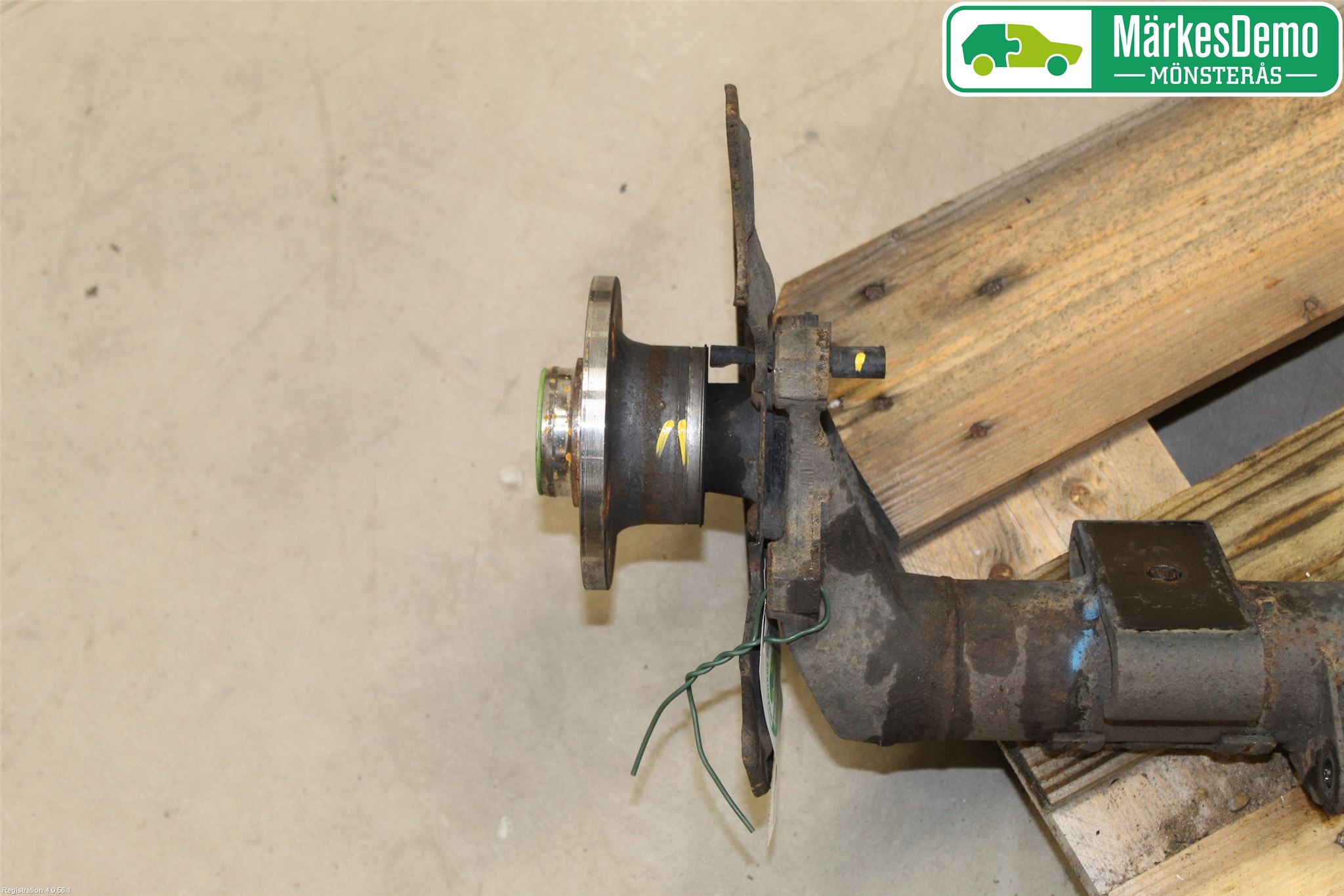 Volkswagen VW CADDY 11-15 Bakaxel