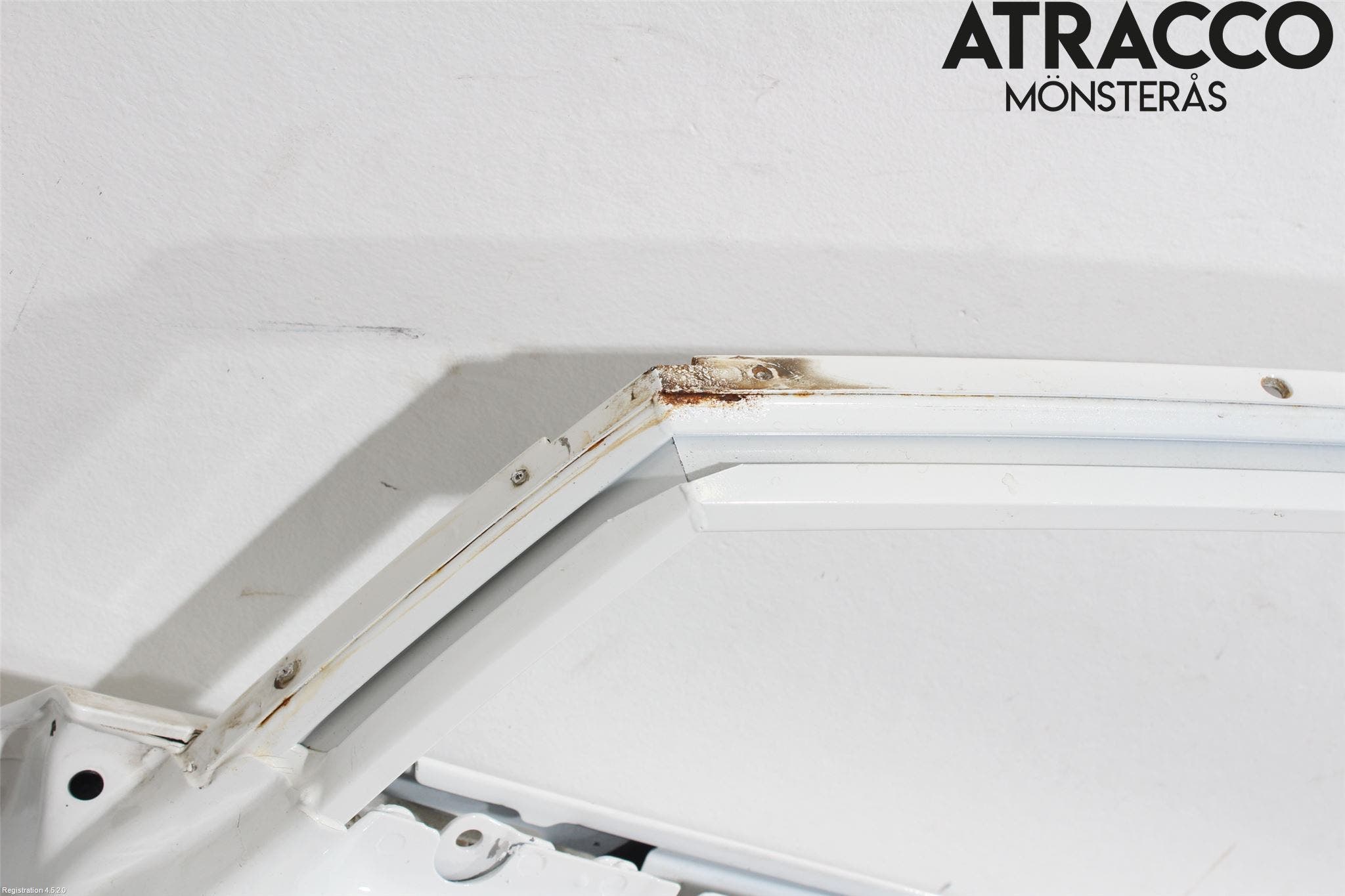 Toyota AVENSIS 09-15 Dörr Fram Höger