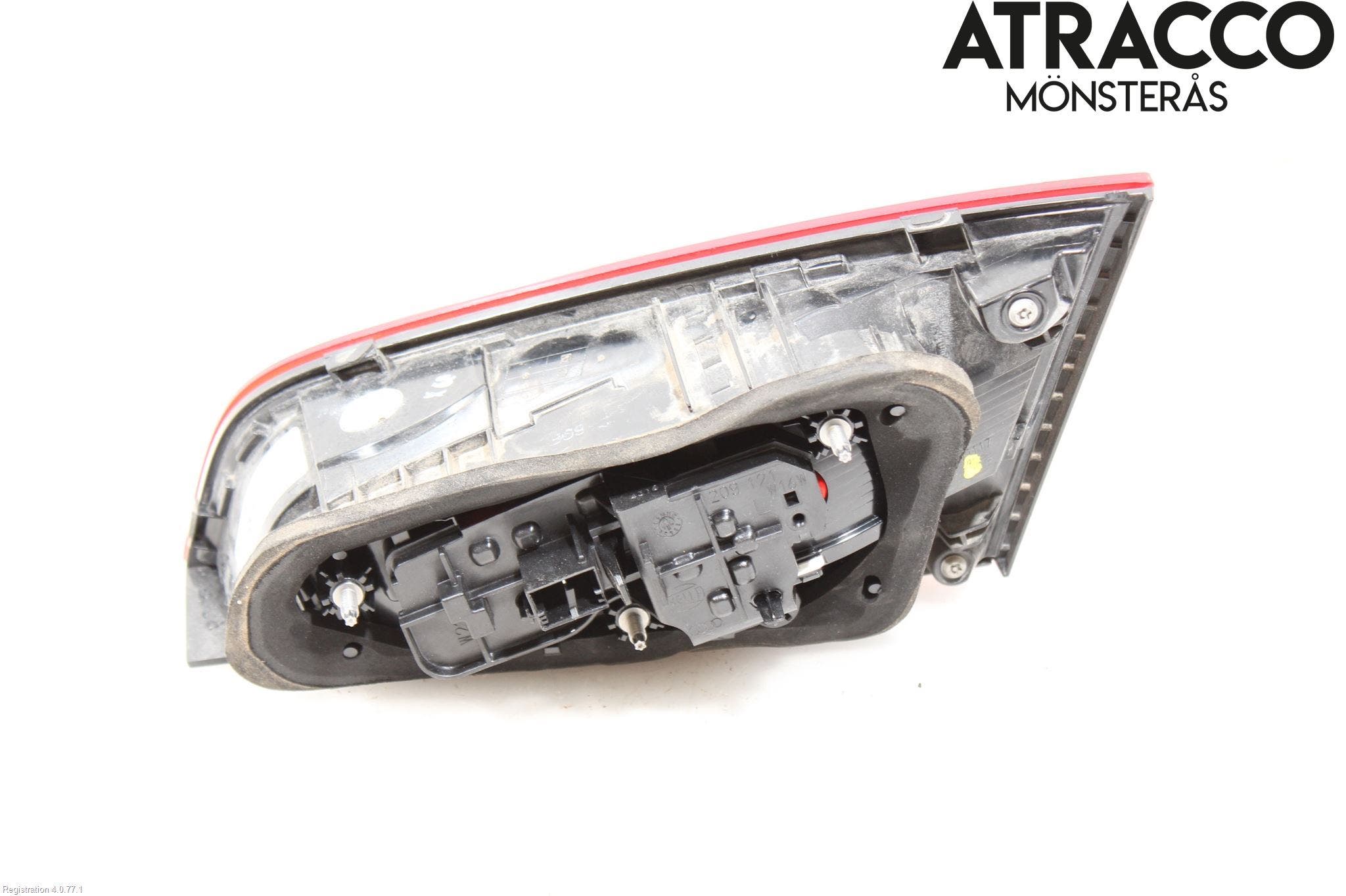 Audi A3/S3 8V 13-20 Bakljus Lucka Vä