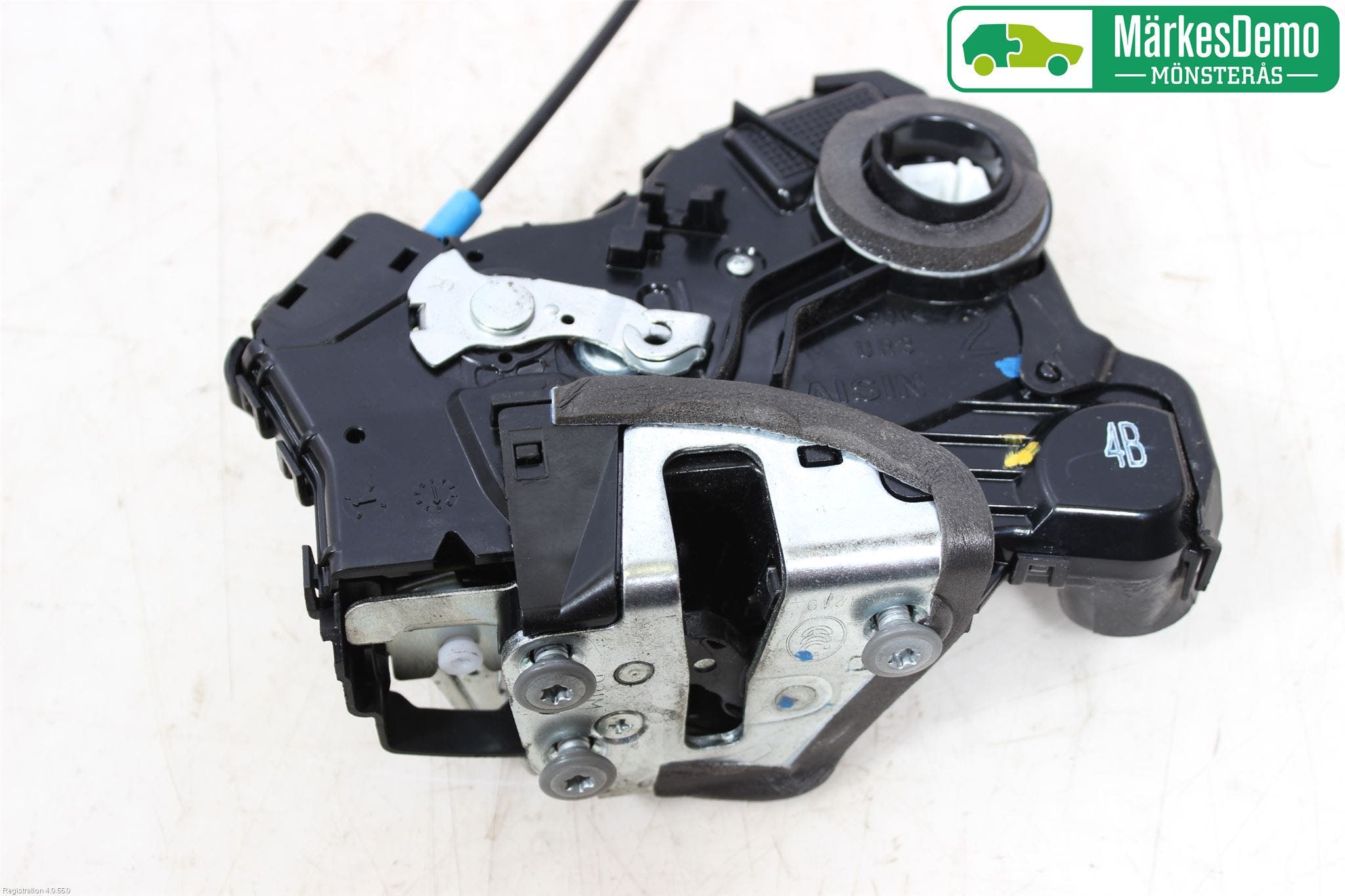 Toyota AURIS 13-19 Låskista-Dörrlås