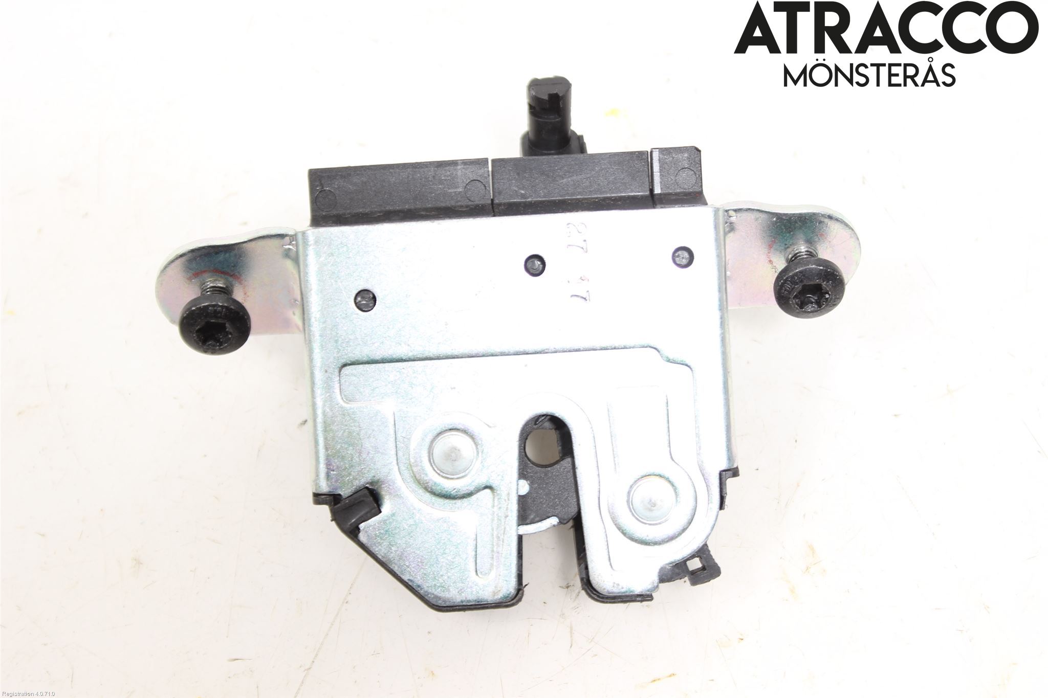 Opel ASTRA K 16-22 Låskista Baklucka