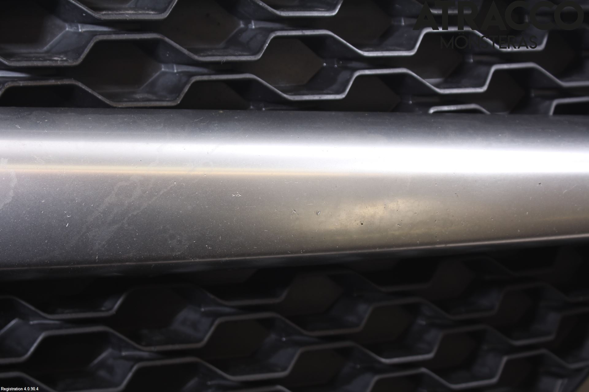 Jaguar F-PACE Grilldel Höger