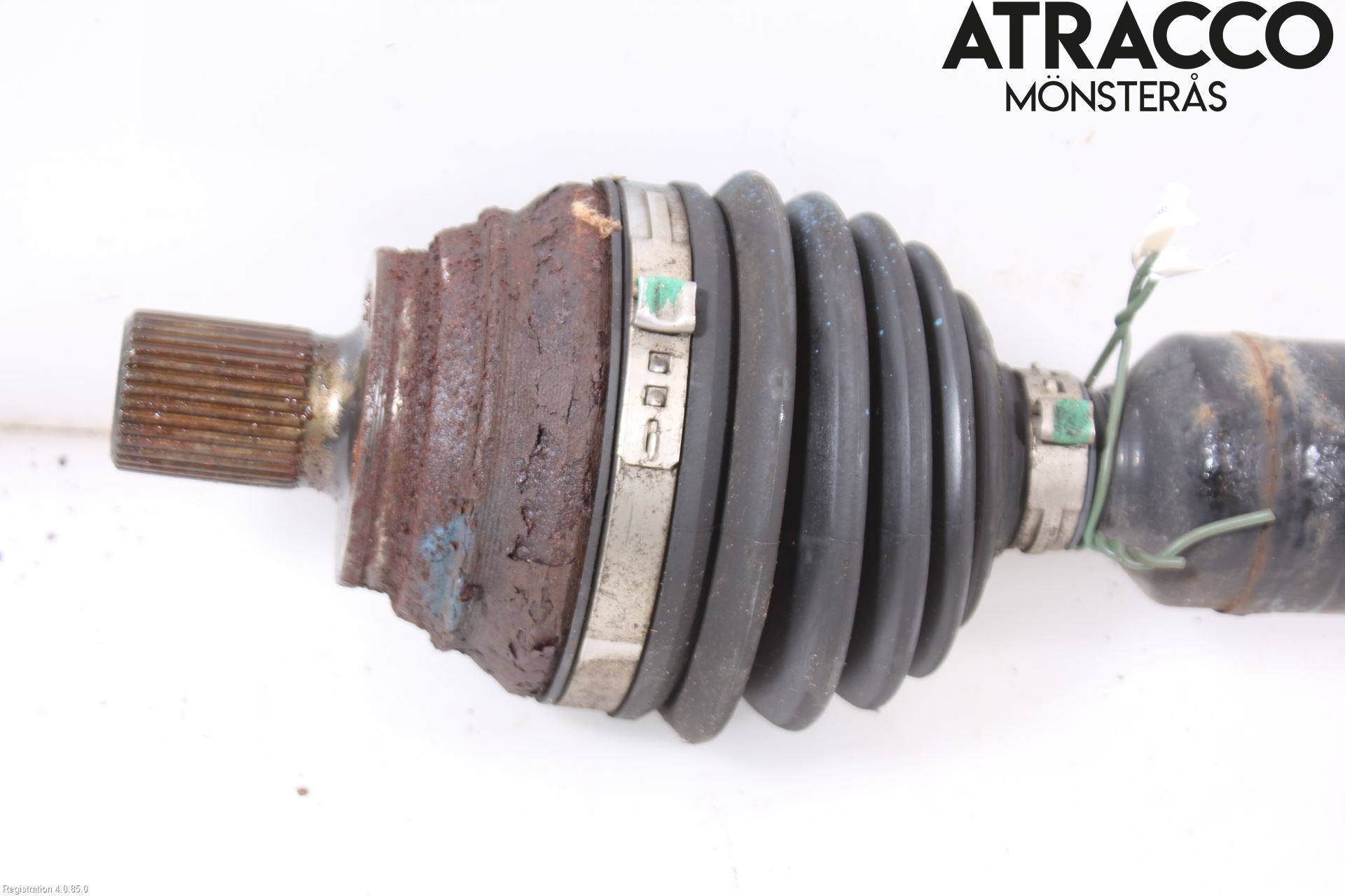 Volkswagen VW GOLF VI 09-13 Drivaxel Fram Höger