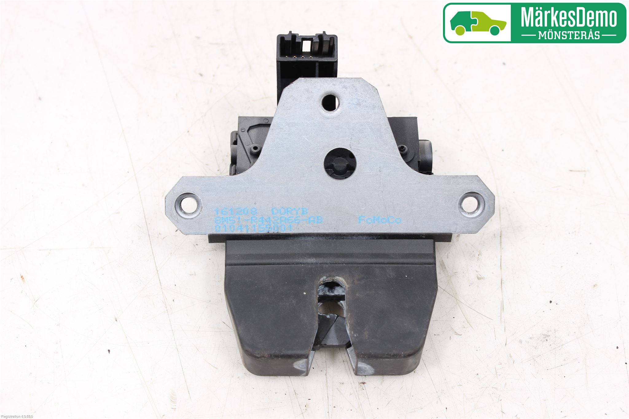 Ford FOCUS 08-11 Låskista Baklucka