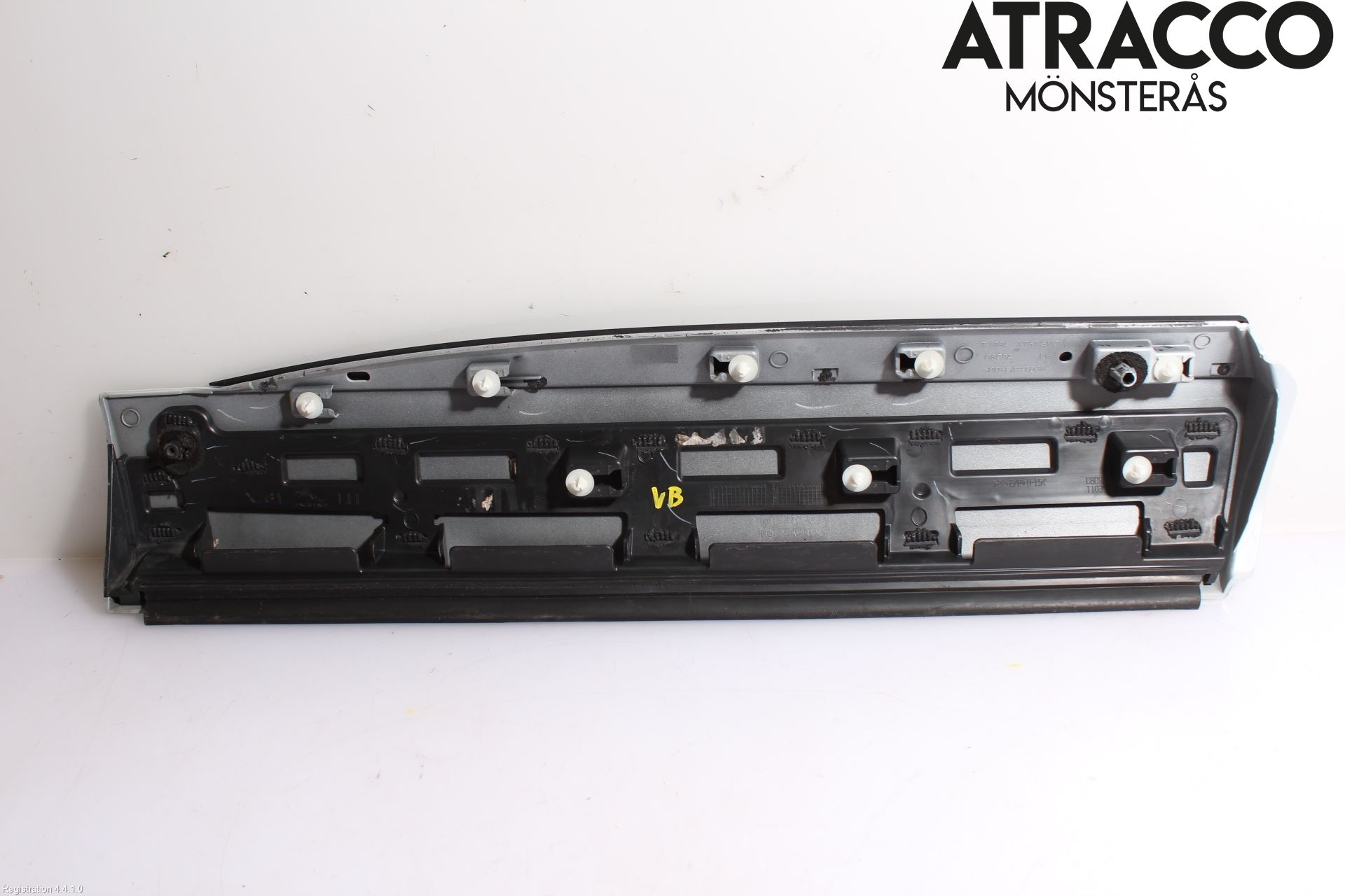 Jaguar F-PACE Dörr Dekorlist Bak Vä