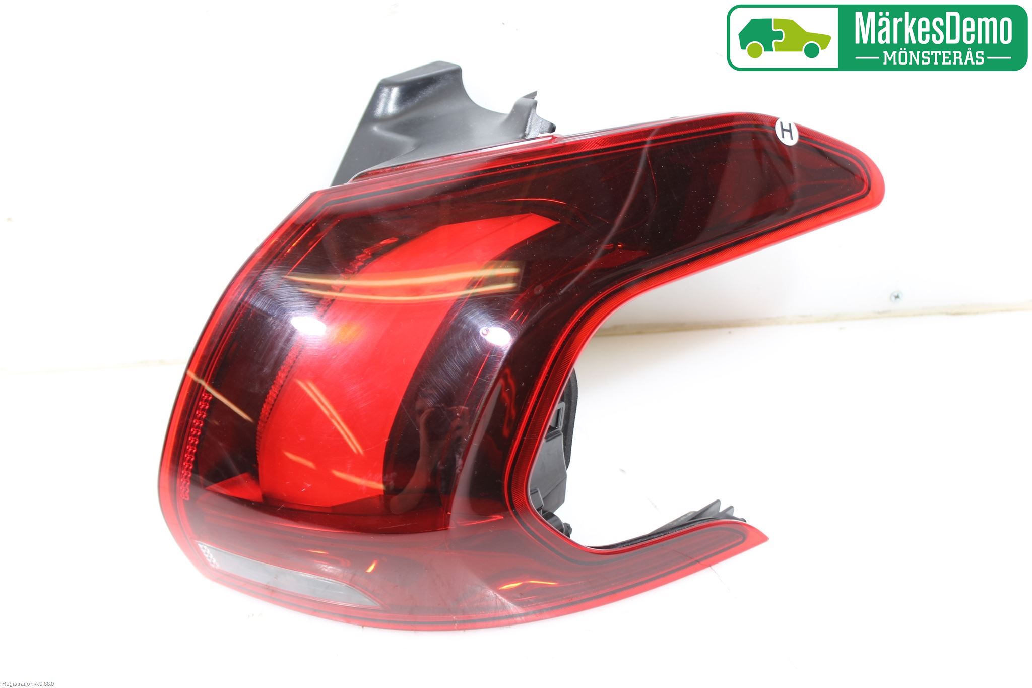 Peugeot 2008 13-20 Bakljus Höger