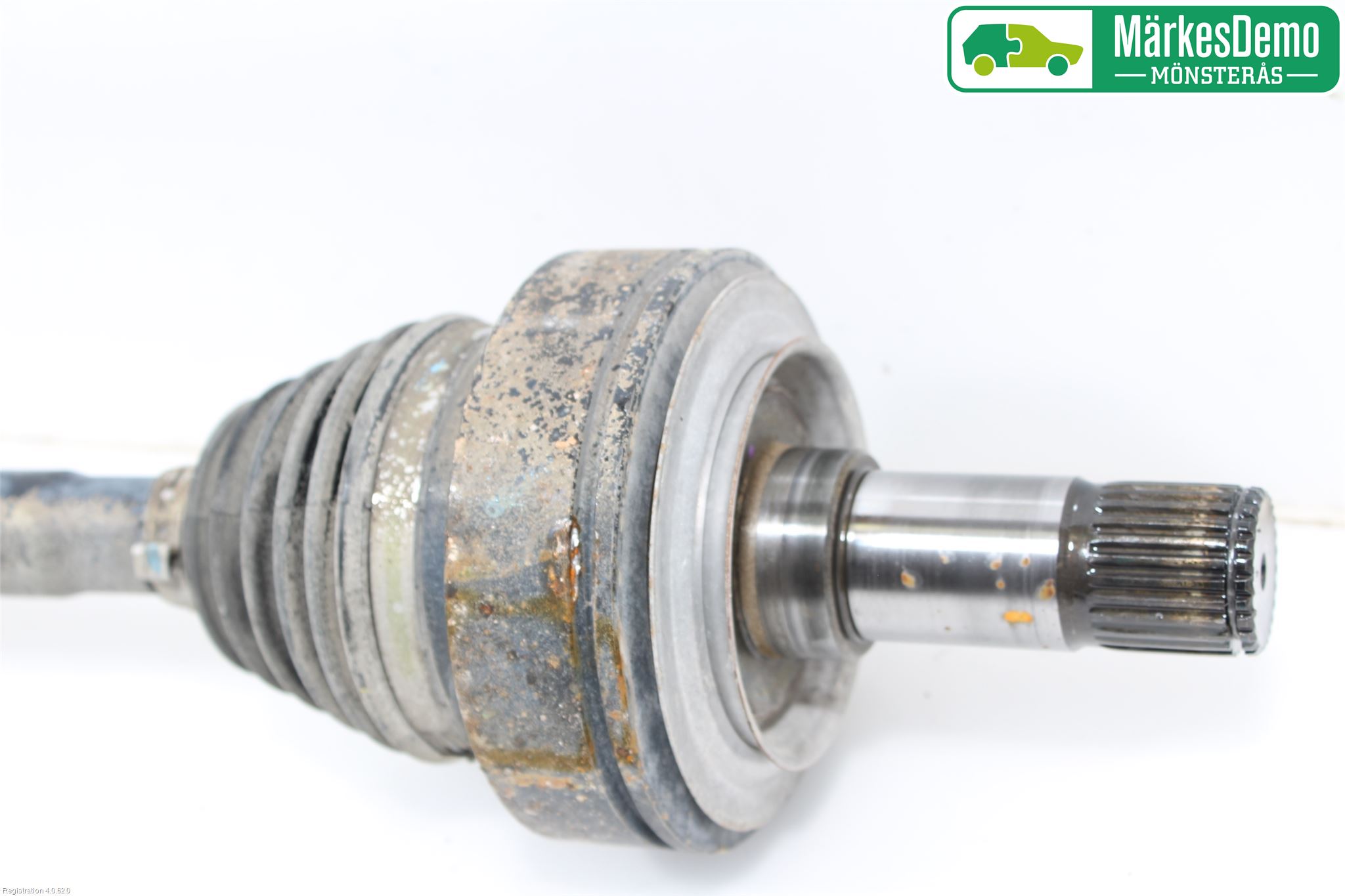 Mercedes-Benz MB VITO/VIANO (W639) 04-14 Drivaxel Bak Vänster