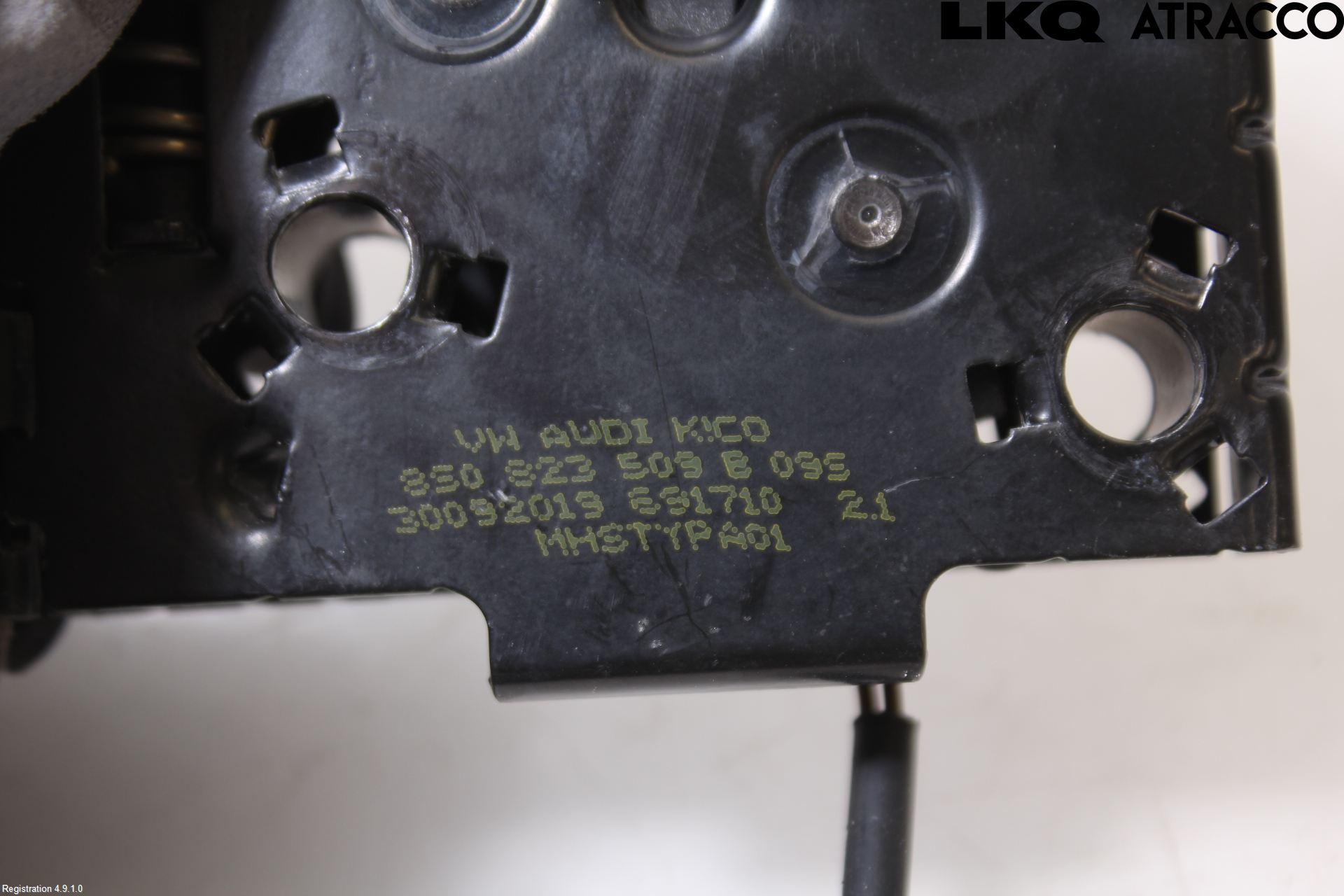Volkswagen VW POLO VI 18->> Huvlås