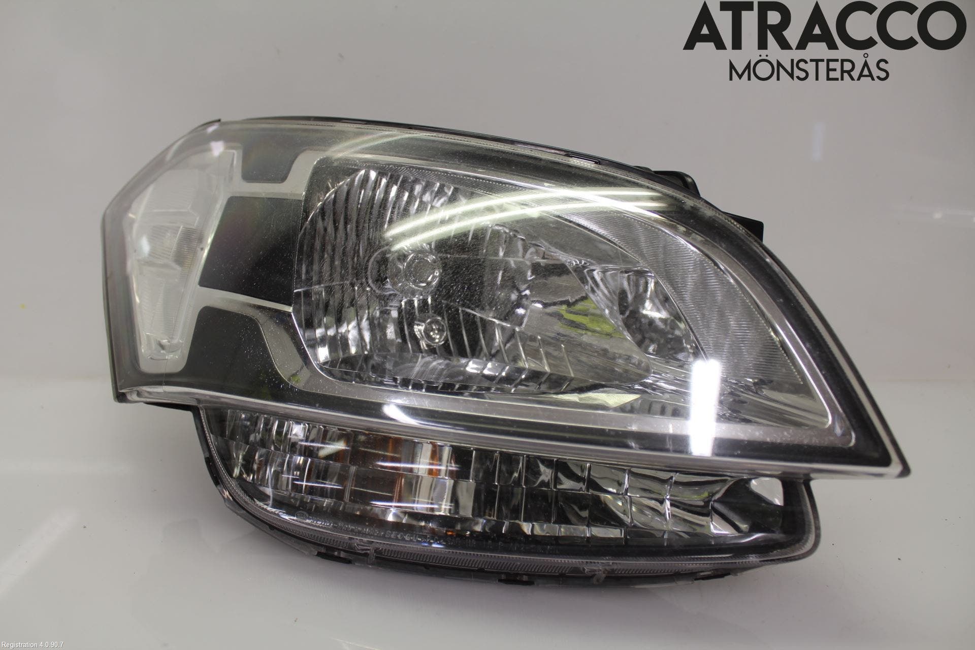 Kia SOUL 09- Strålkastare Höger