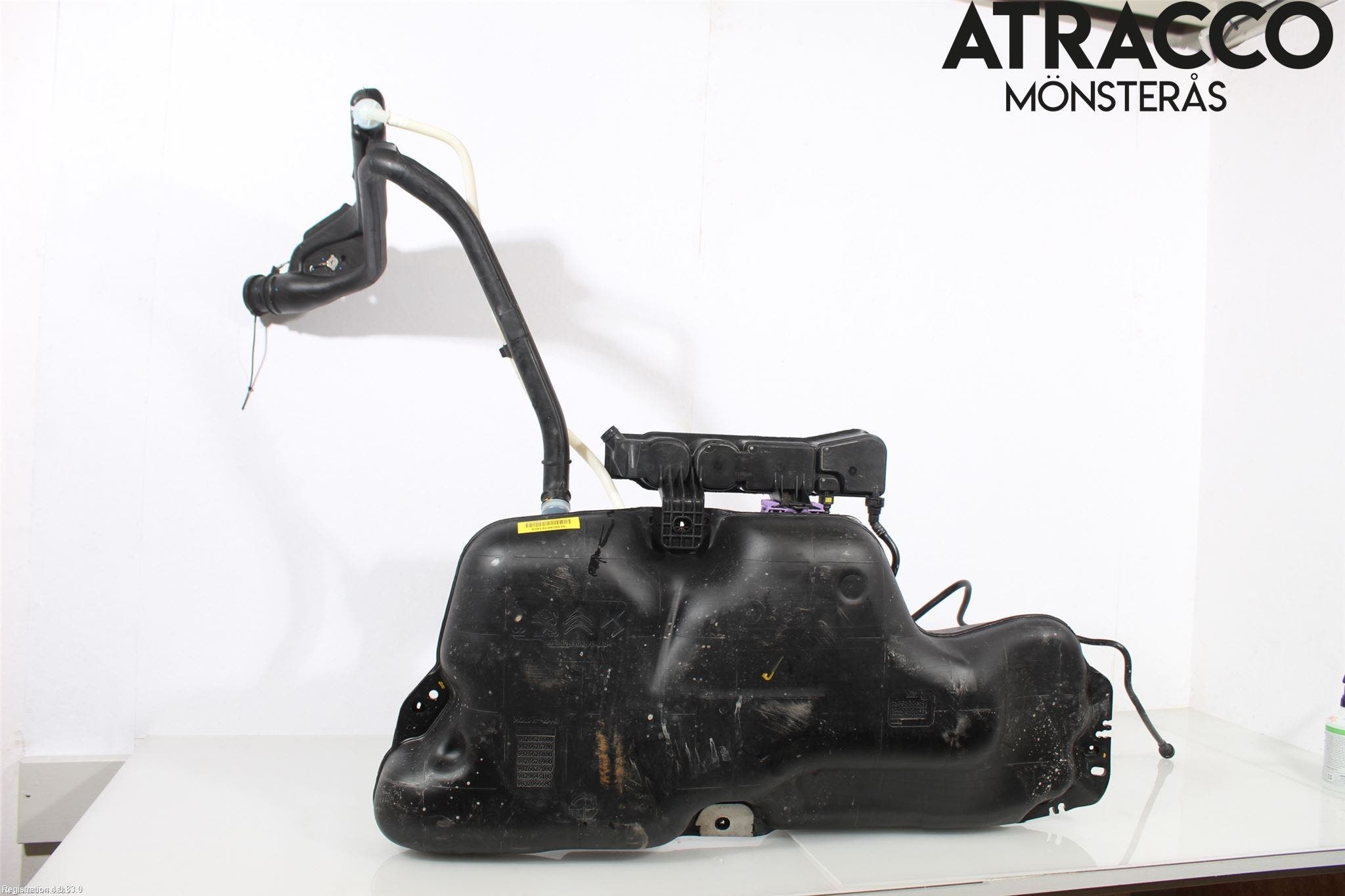 Opel CORSA F, CORSA-E 20- Bränsletank Insprutning