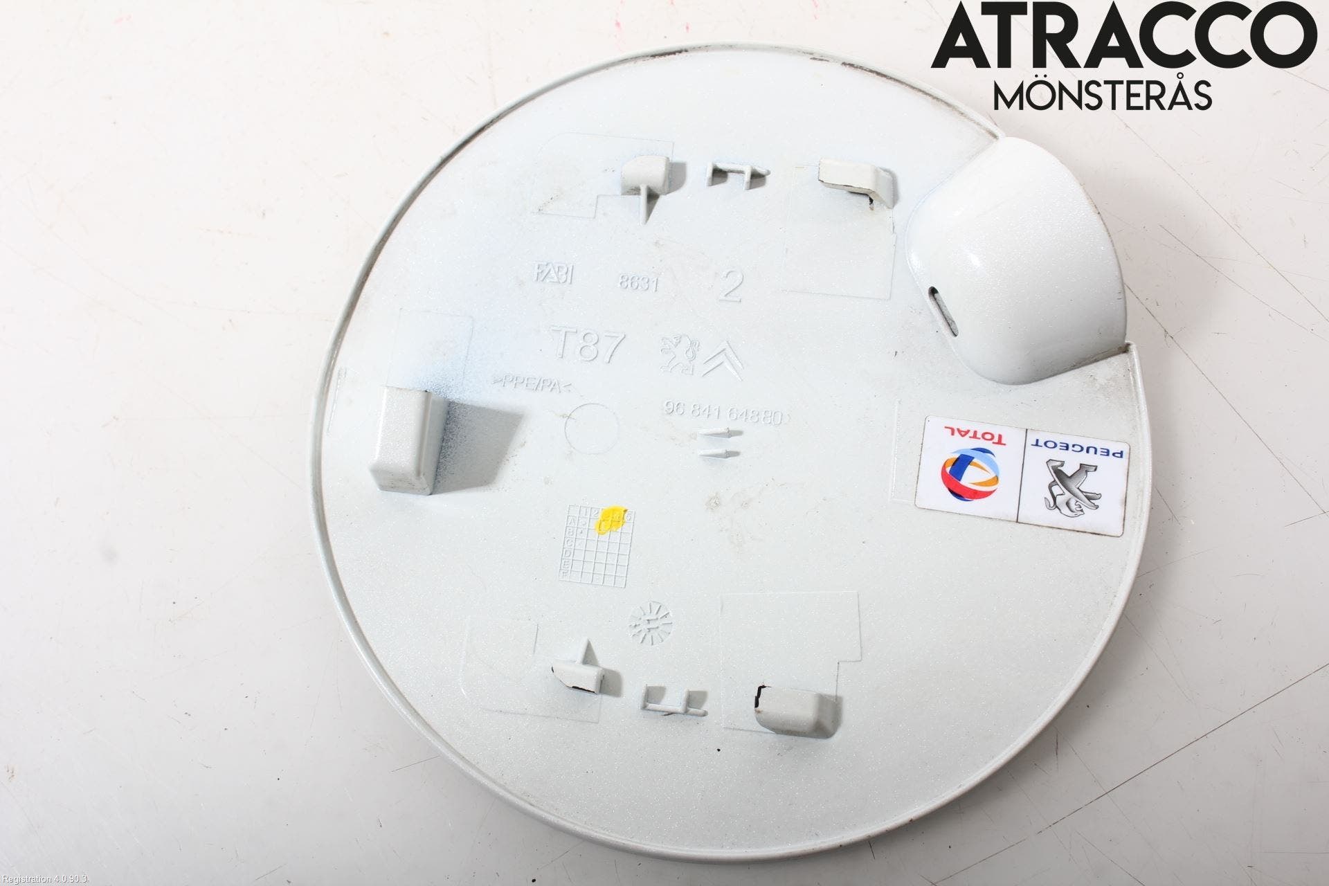 Peugeot 5008 10-16 Tanklucka