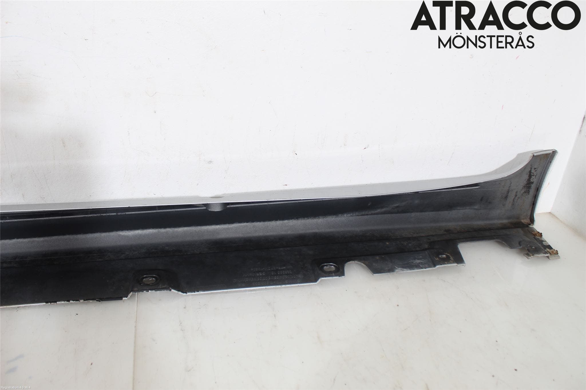 BMW 5 F10/F11/F18 09-17 Sidokjol Hö