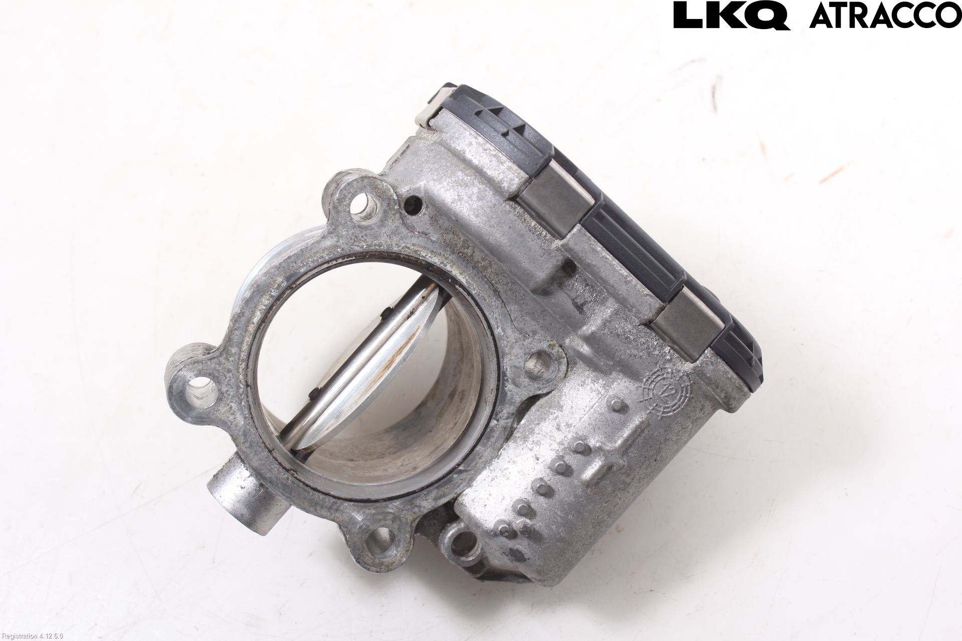 Volvo XC70 14-16 Injspjällhus