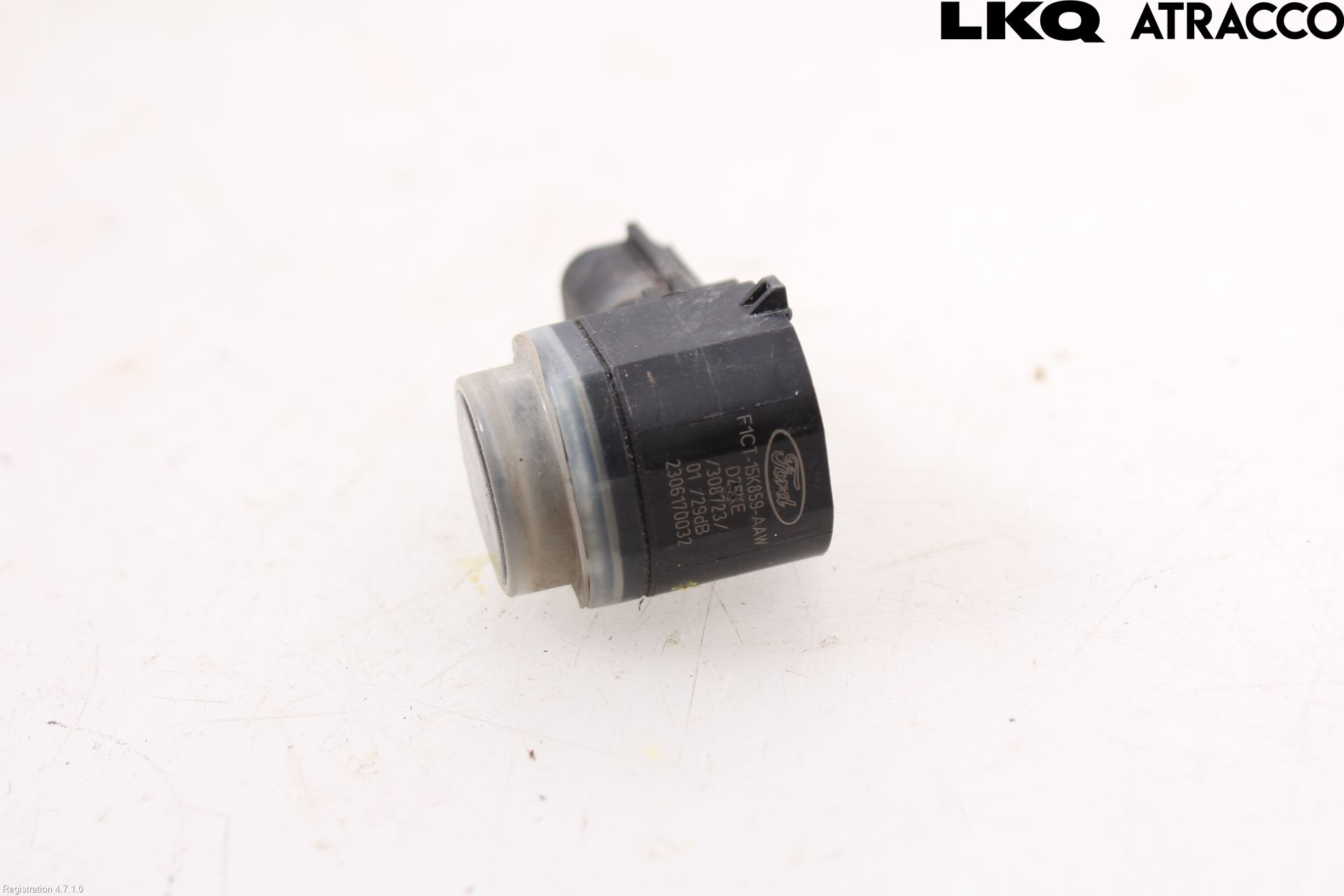 Ford KUGA 13-16 Parkeringshjälp Frontsensor