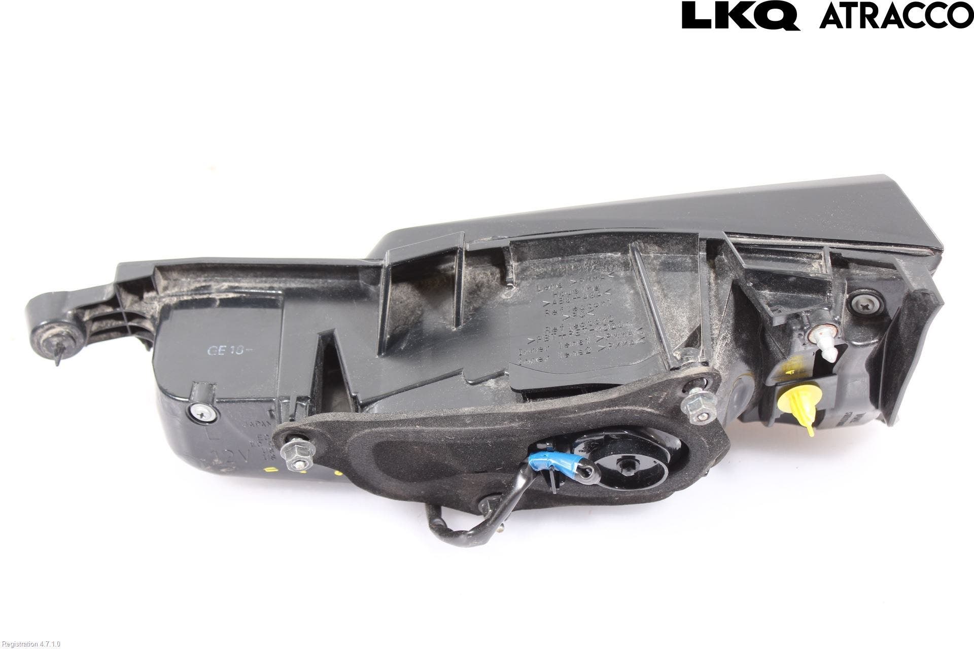 Lexus NX 300h 15-21 Bakljus Lucka Vä