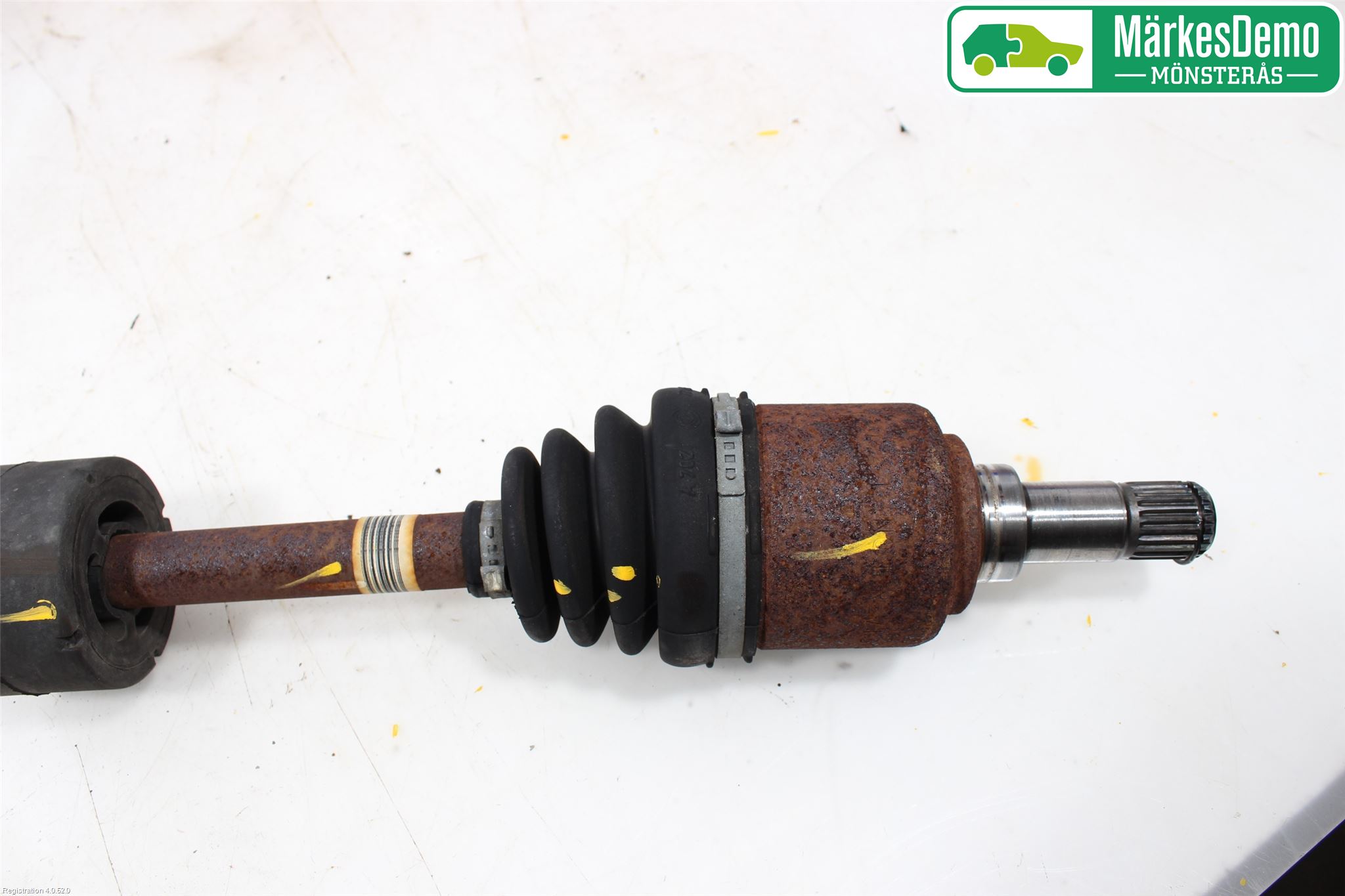 Fiat PUNTO 00-18 Drivaxel Fram Höger