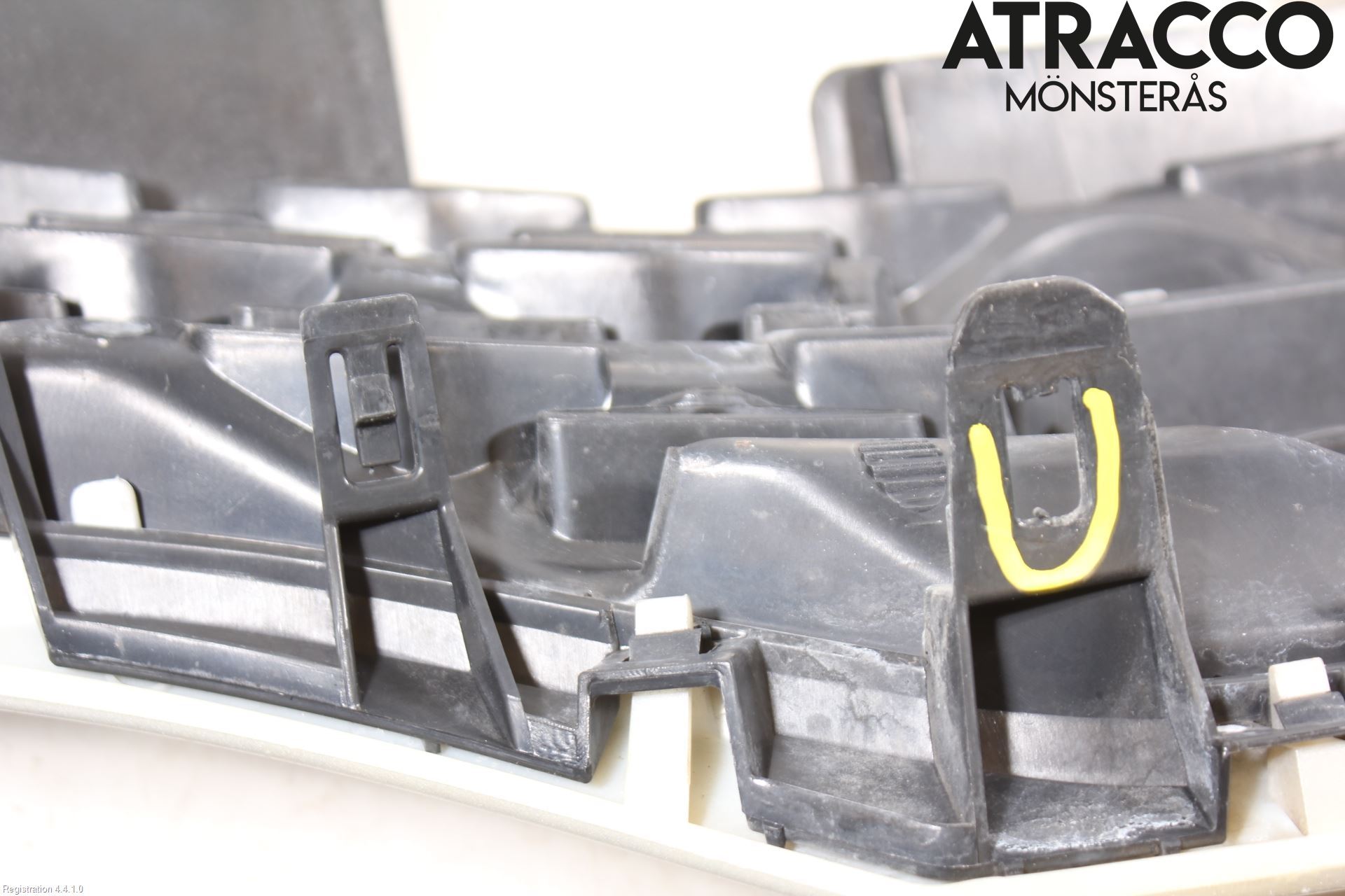 Nissan NV200/NV200 COMBI Grill Komp