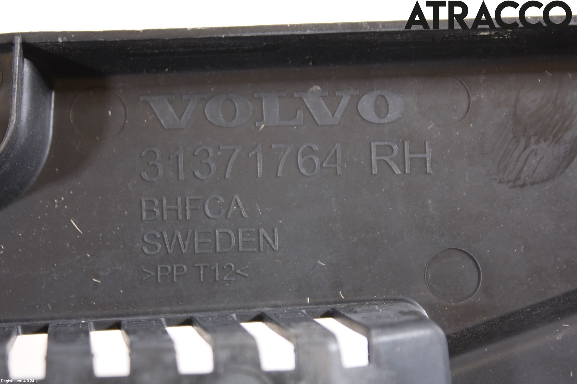 Volvo XC90/RECHARGE 16- Täckplast Front