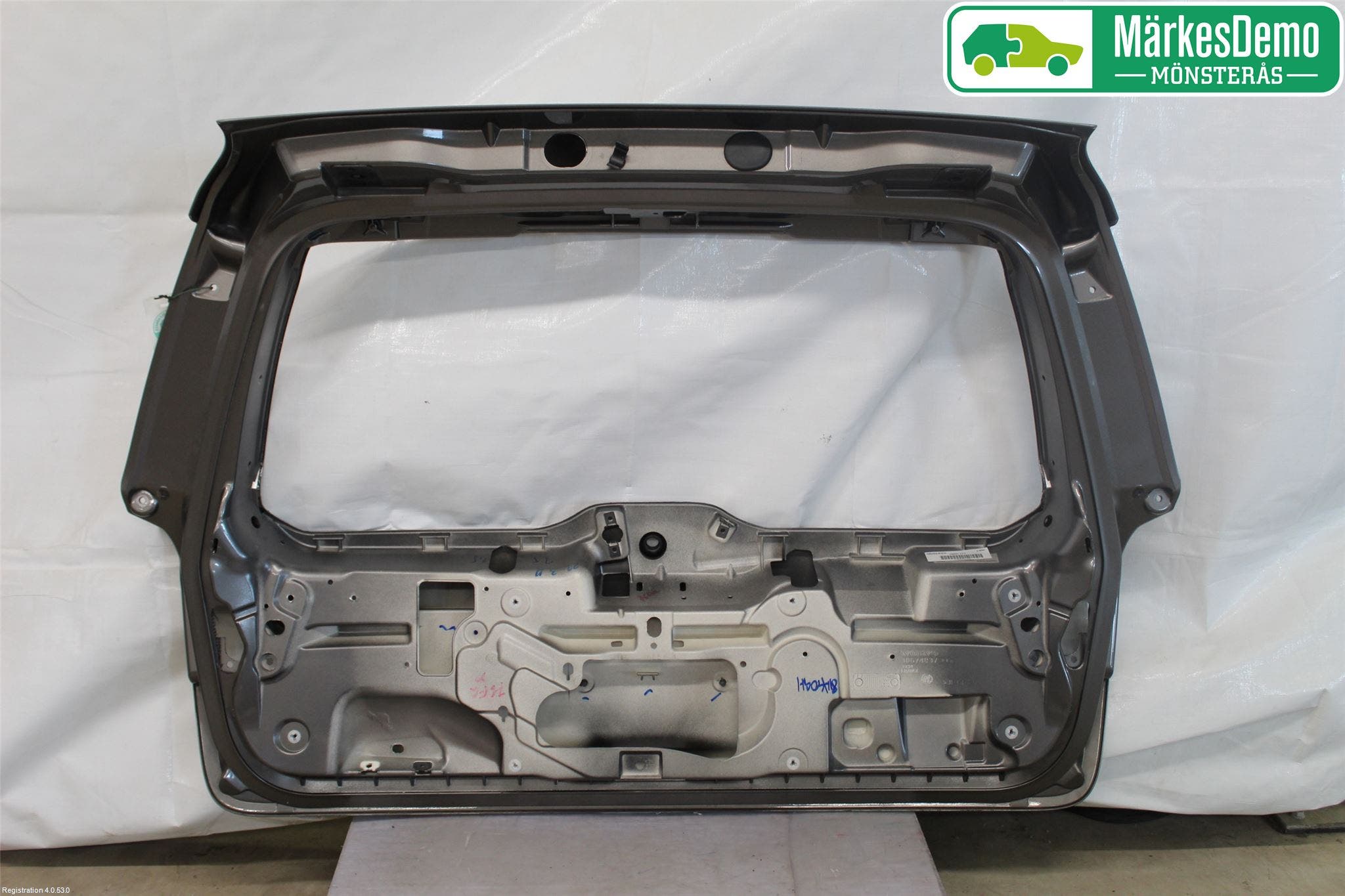 Volvo V70 08-13 Baklucka (Ej Med Ruta)