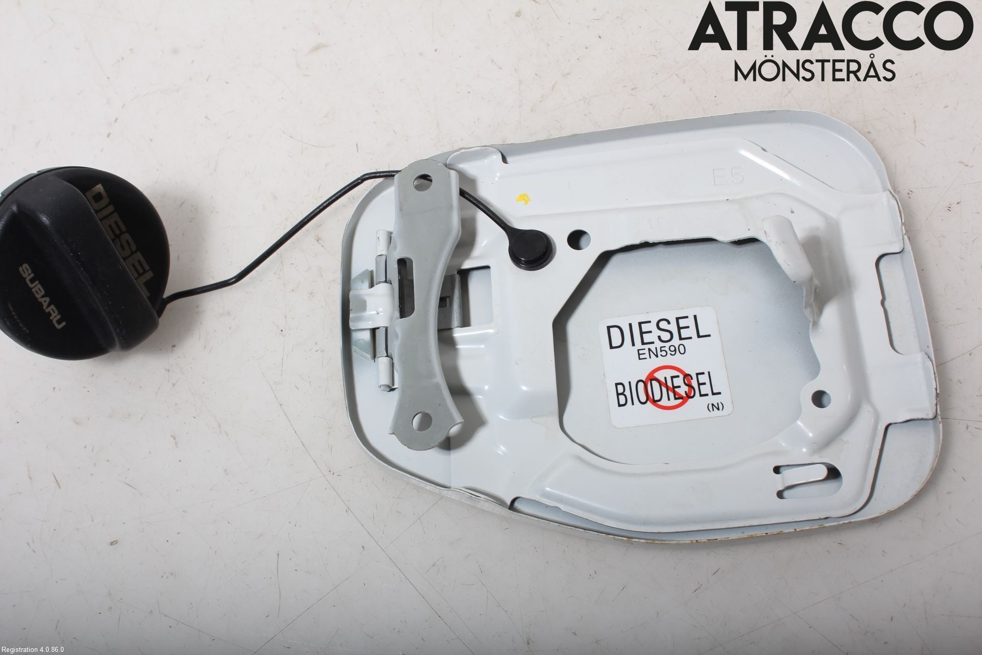 Subaru OUTBACK 10-15 Tanklucka