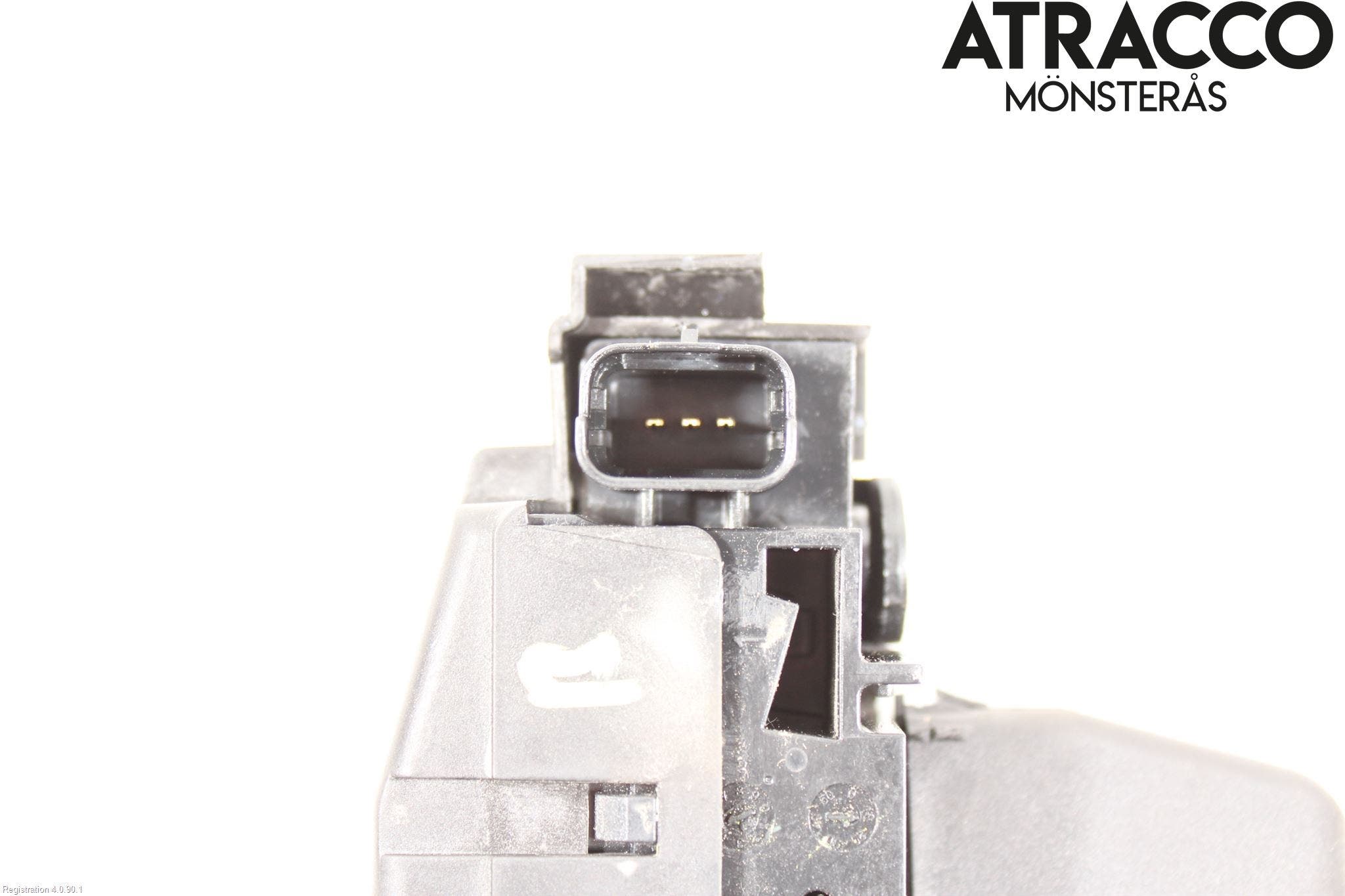 Opel CROSSLAND X 18- Låskista Baklucka