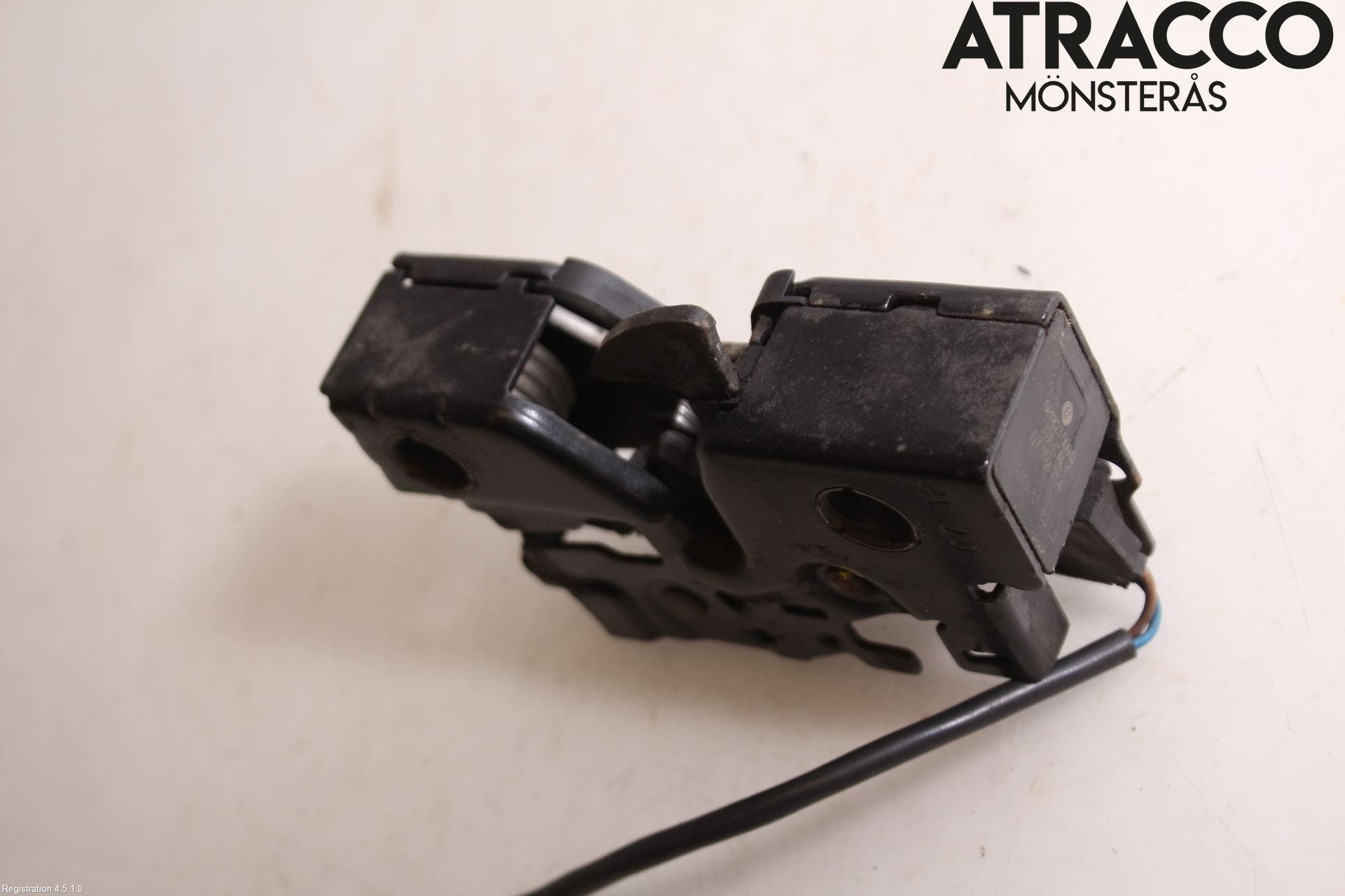 Volkswagen VW POLO 10-17 Huvlås